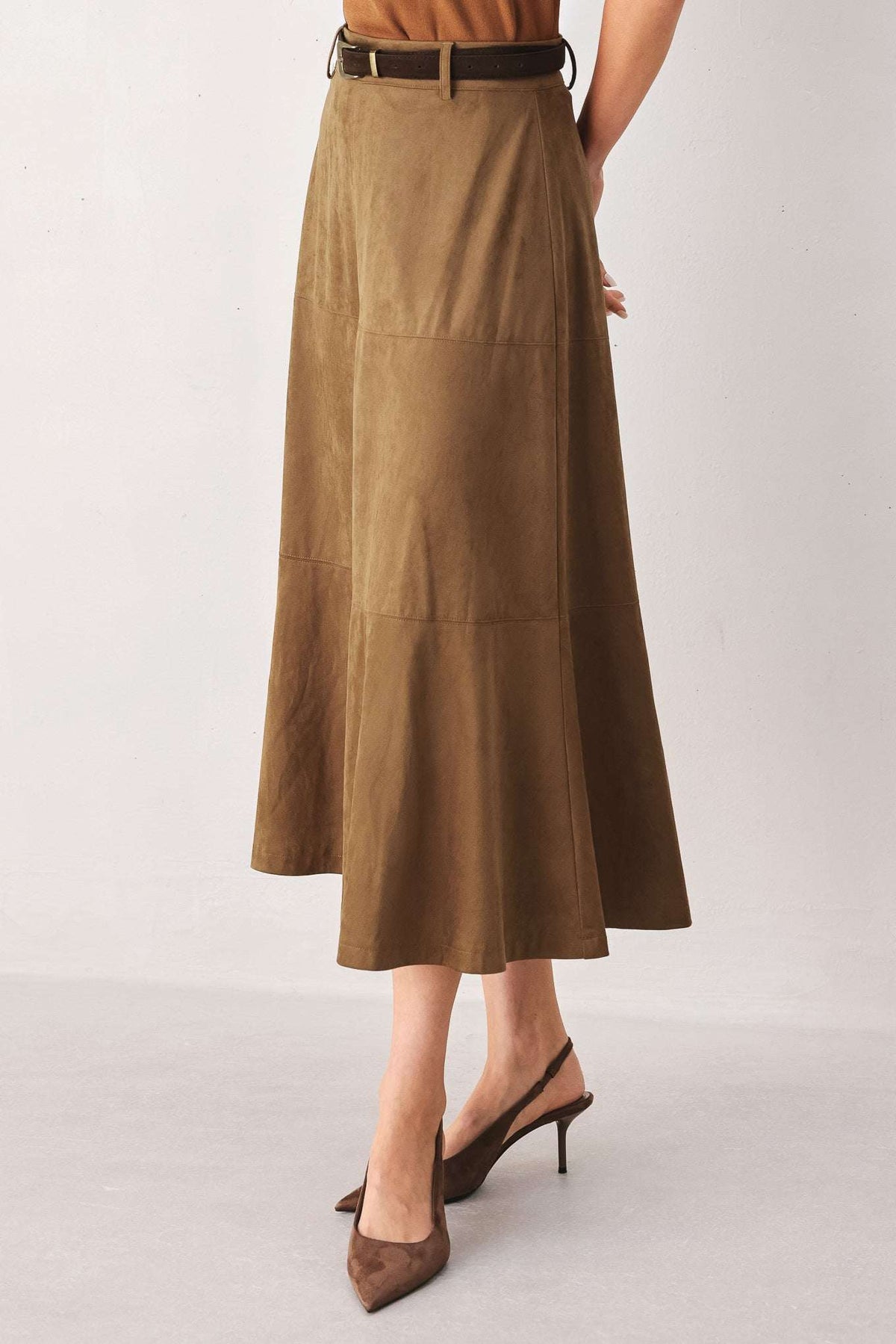 SANDSTONE SILHOUETTE FAUX SUEDE MIDI SKIRT - Flying Tomato - Flyclothing LLC
