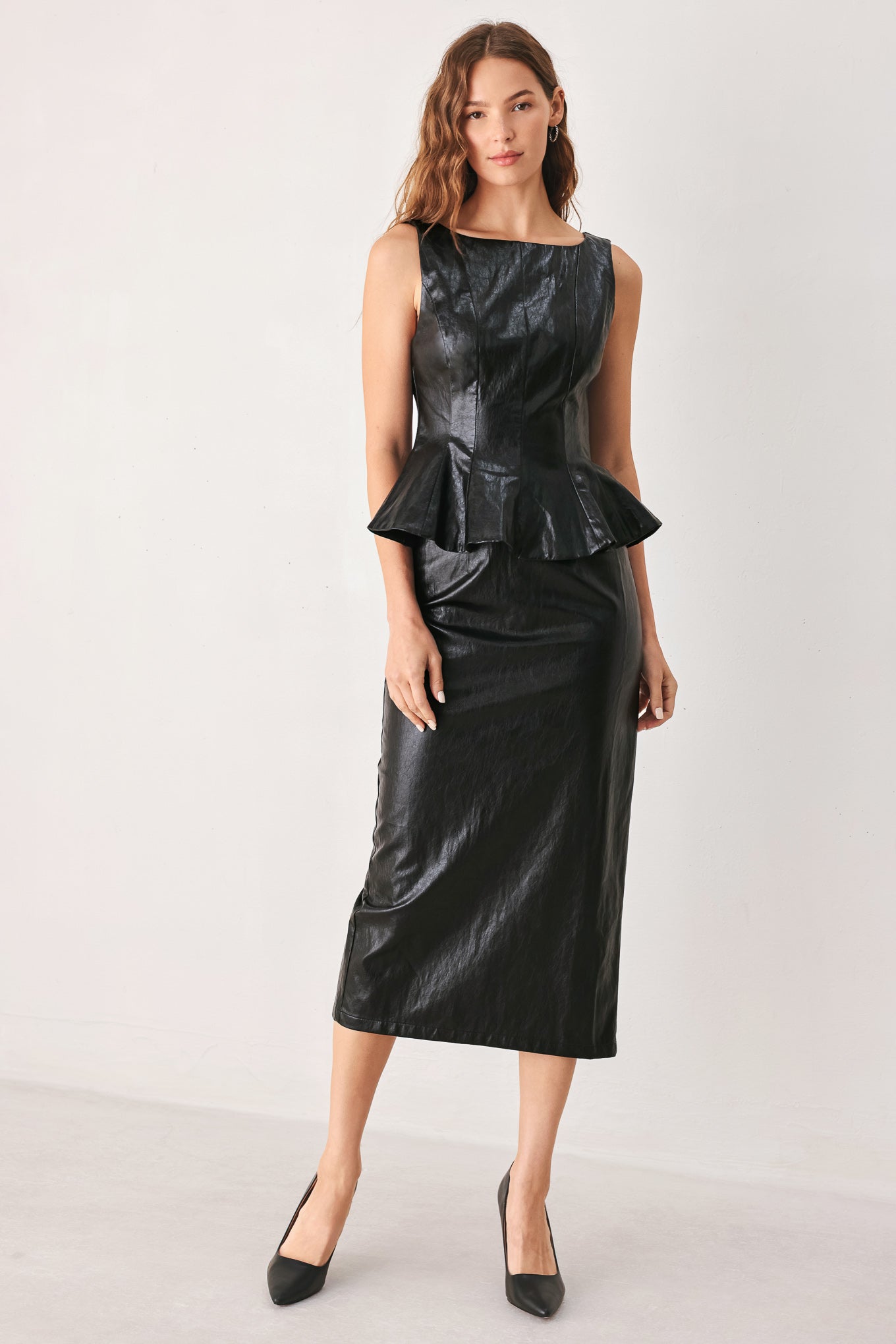 PORT WINE HIGH-RISE FAUX LEATHER SKIRT