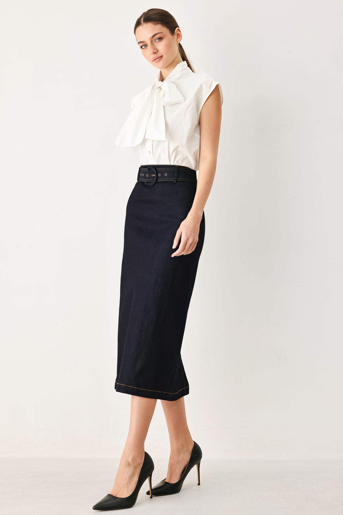 CLASSIC DENIM OFFICE MINI PENCIL SKIRT
