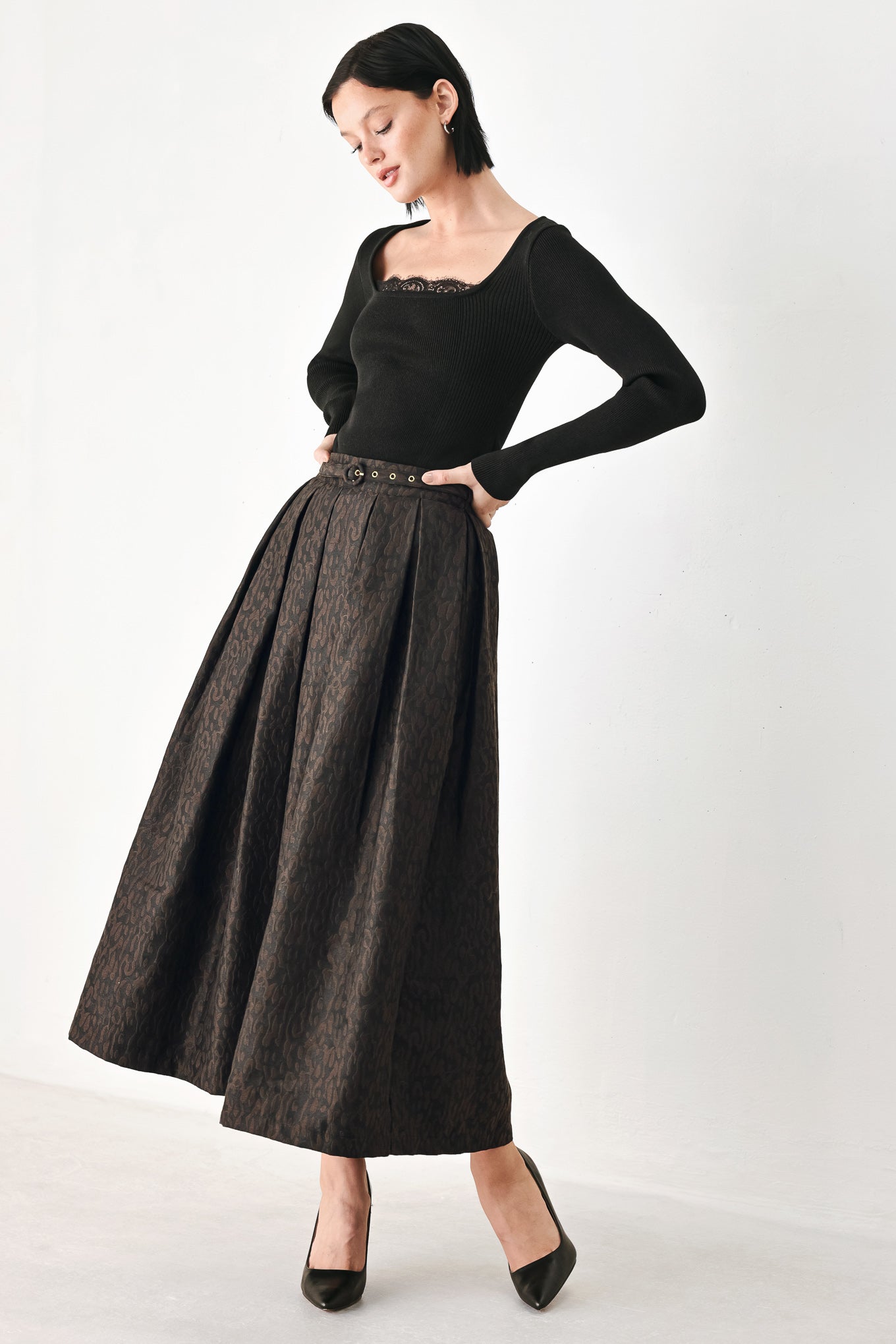 AUTUMN ELEGANCE BROWN TEXTURED BELTED MIDI SKIRT