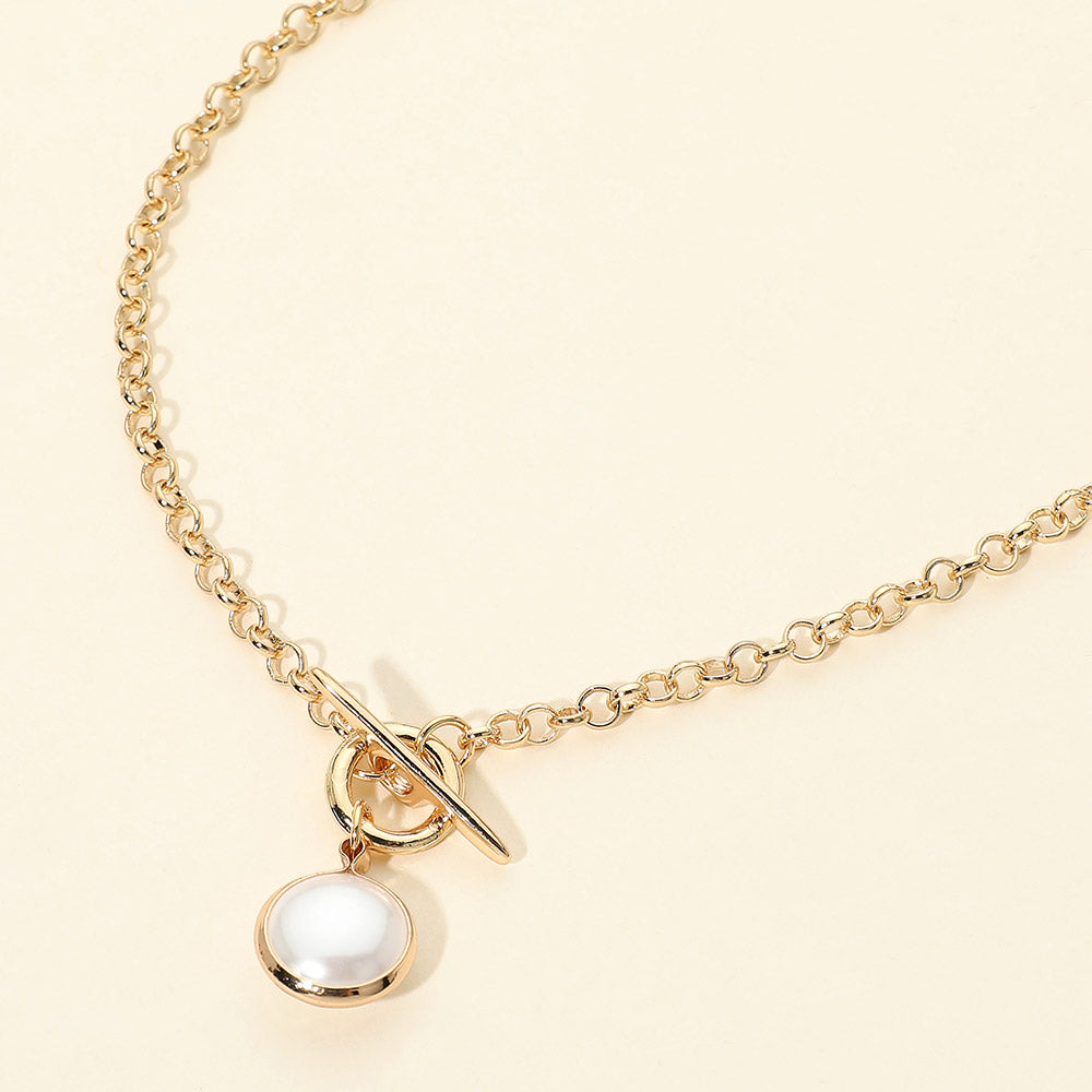 Round Pearl Toggle Pendant Necklace