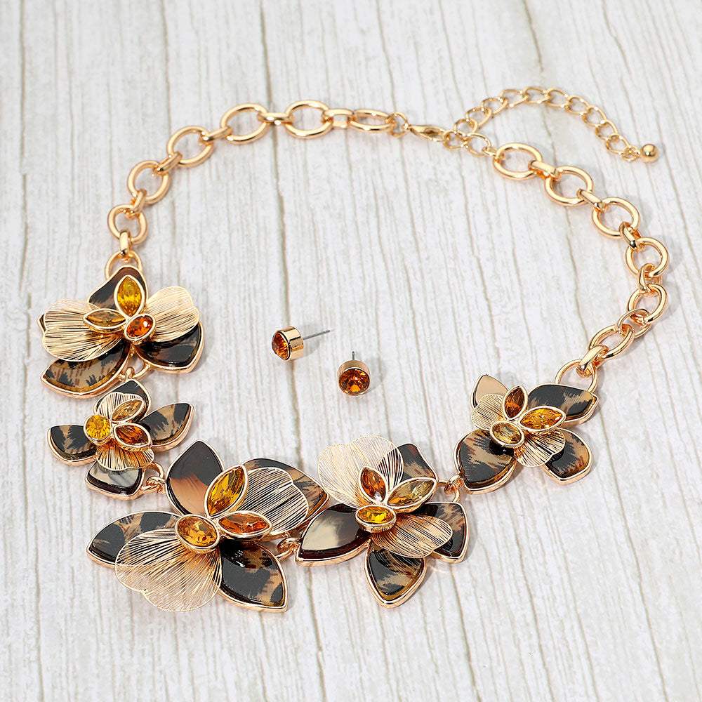 Stone Accent Resin Metal Cutout Floral Link Statement Necklace - Madeline Love - Flyclothing LLC