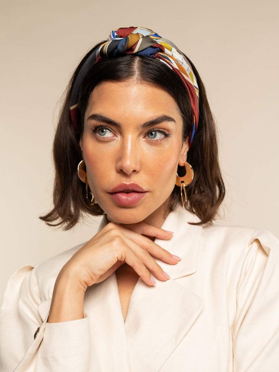 Fiorella (red/blue) - Soft and lightweight Italian foulard from pure silk