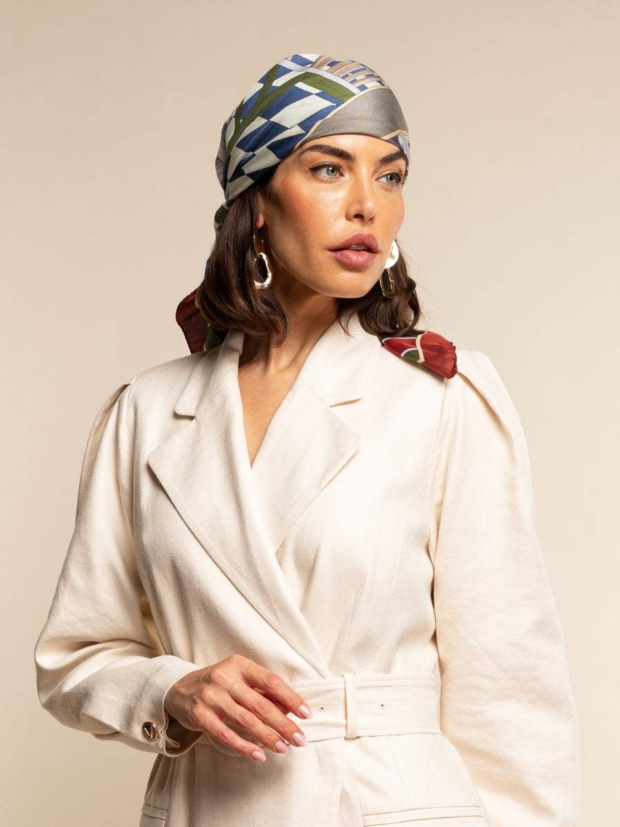 Fiorella (red/blue) - Soft and lightweight Italian foulard from pure silk