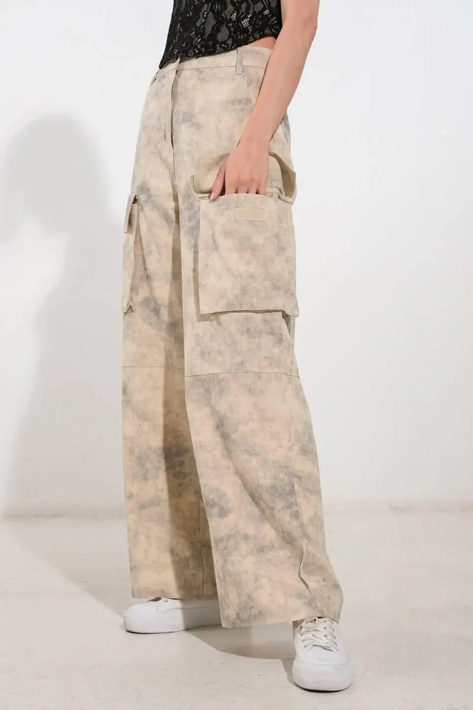 IN THE SPOTLIGHT WOVEN PANTS - Flying Tomato - Flyclothing LLC
