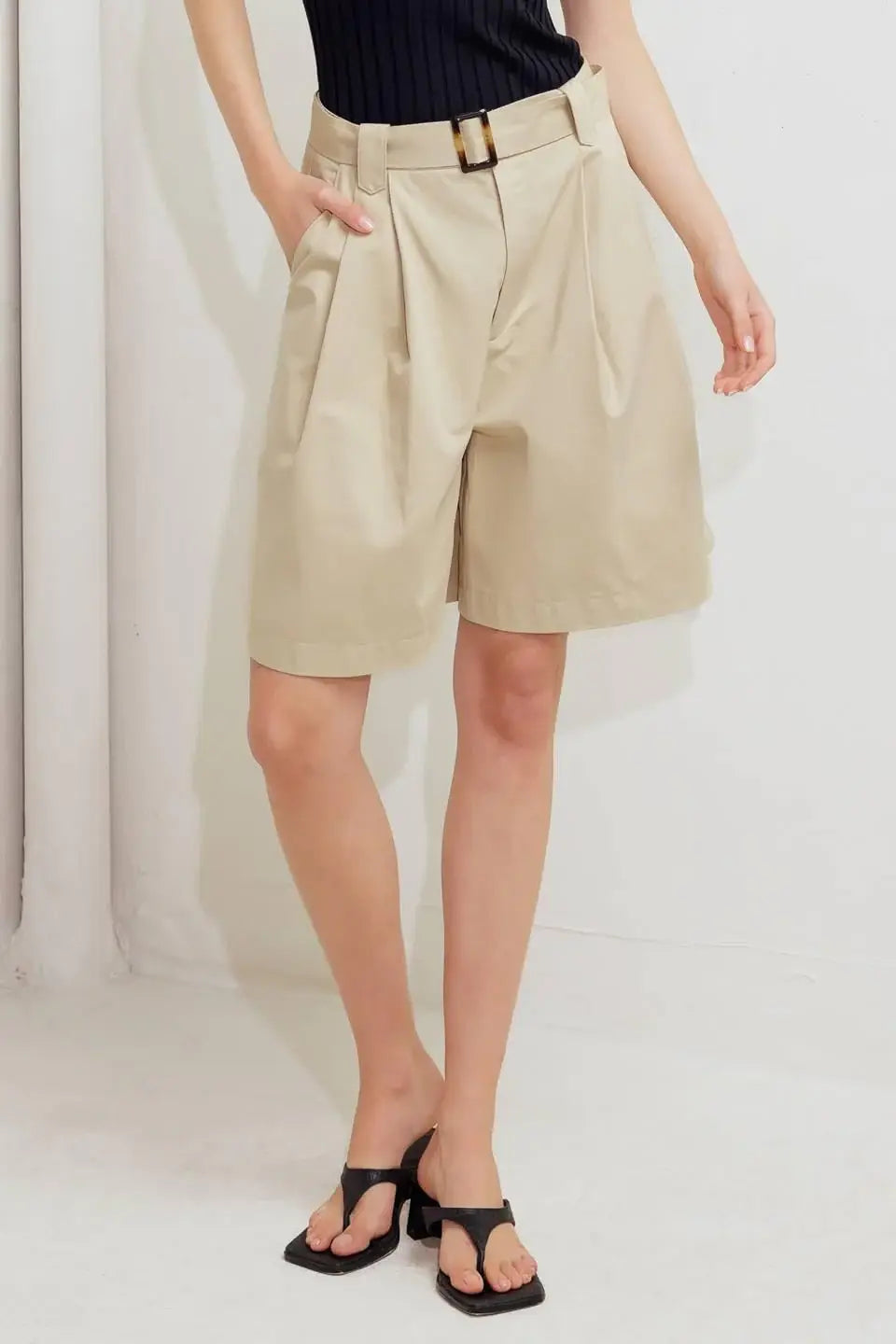 MODERN VOYAGER WOVEN BERMUDA SHORT - Flying Tomato - Flyclothing LLC
