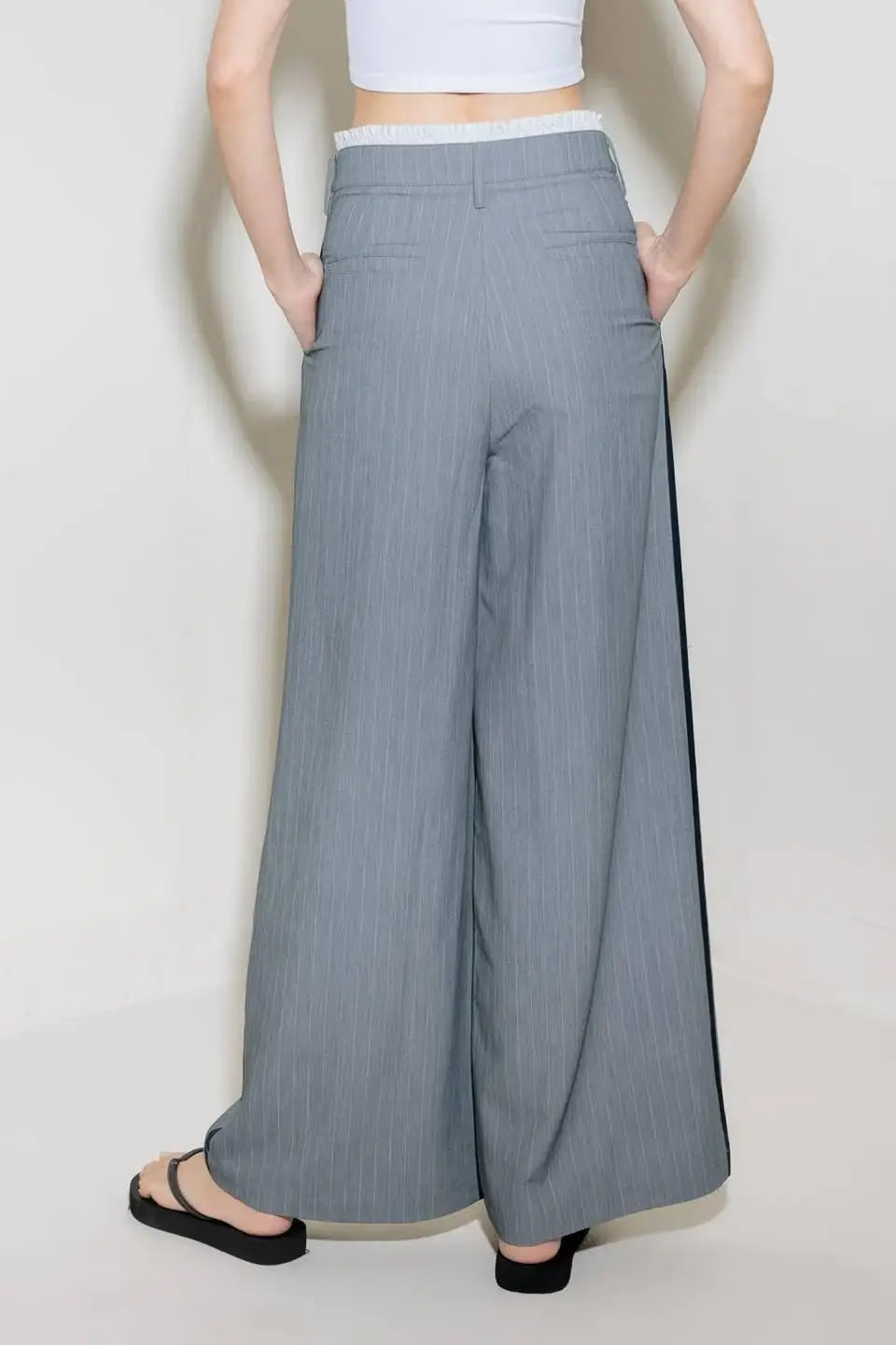 SMILE BRIGHT IN GREY WOVEN PANTS - Flying Tomato - Flyclothing LLC