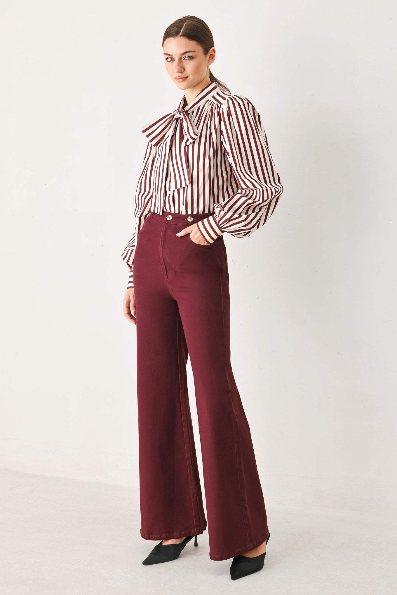 MERLOT RIDGE WOVEN PANTS