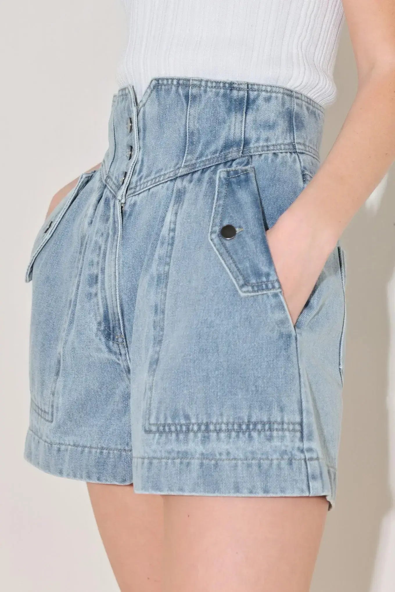 SUNLIT DENIM MOMENT SHORTS - Flying Tomato - Flyclothing LLC