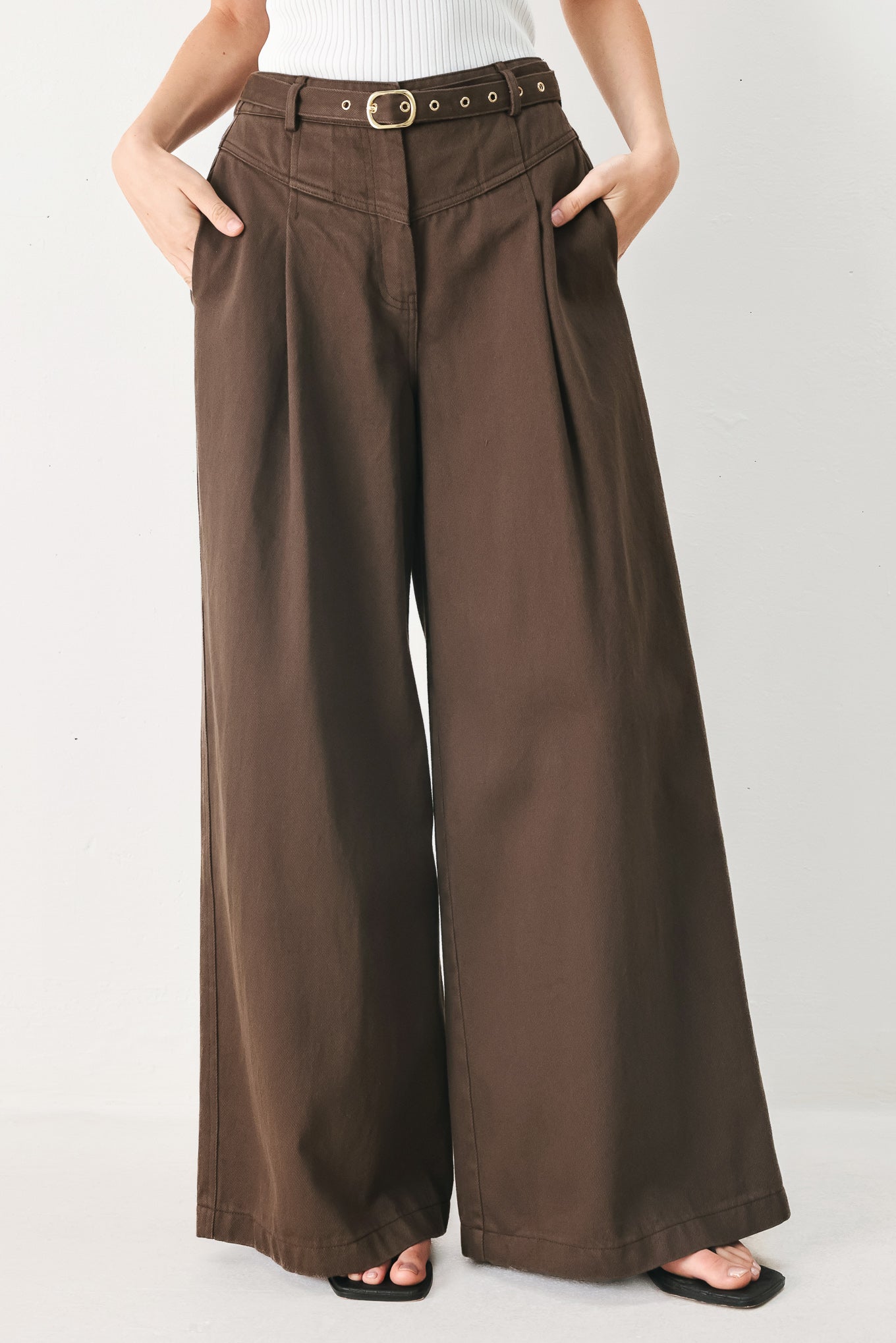 BROWN SUGAR STATEMENT WOVEN PANTS - Flying Tomato - Flyclothing LLC
