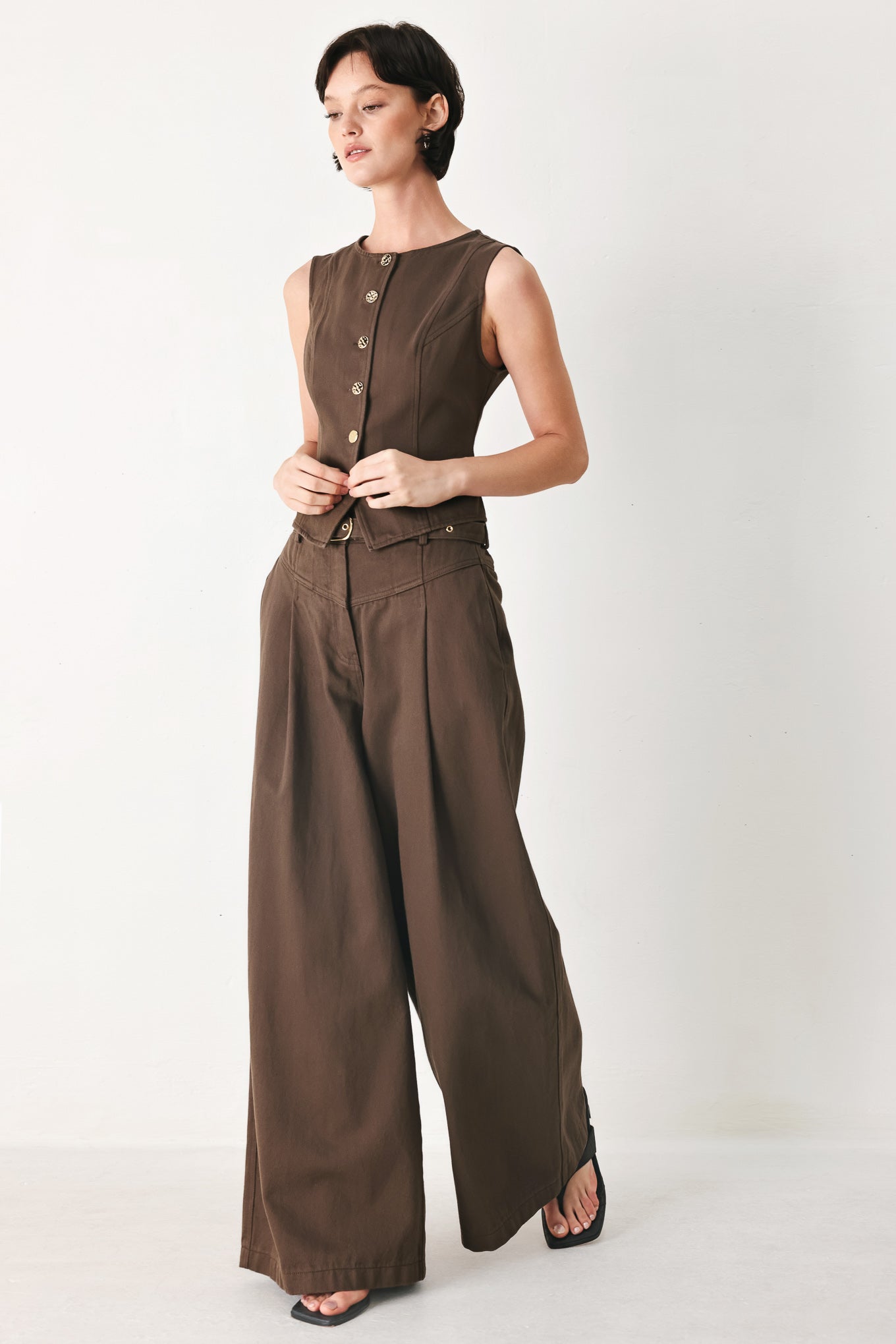 BROWN SUGAR STATEMENT WOVEN PANTS - Flying Tomato - Flyclothing LLC