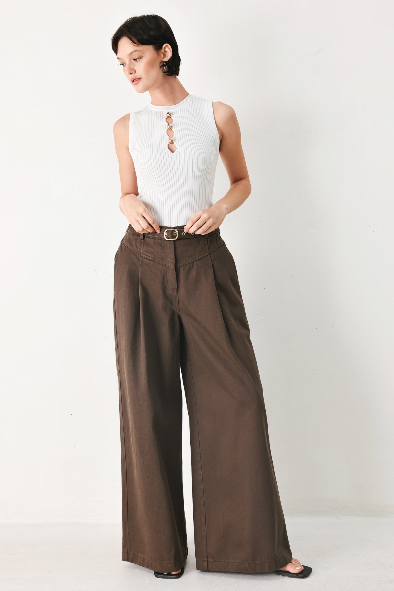 BROWN SUGAR STATEMENT WOVEN PANTS - Flying Tomato - Flyclothing LLC