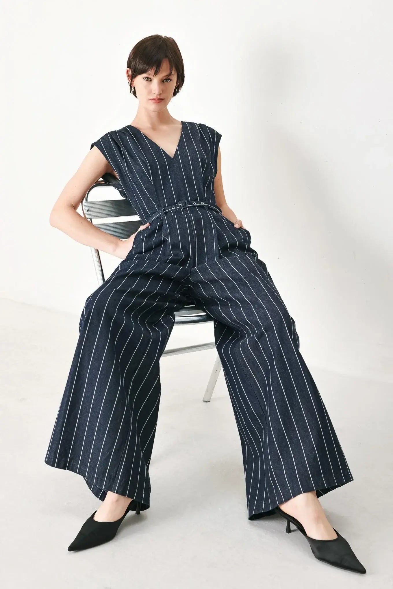 SOFT LINE ROMANCE WOVEN JUMPSUIT - Flying Tomato - Flyclothing LLC