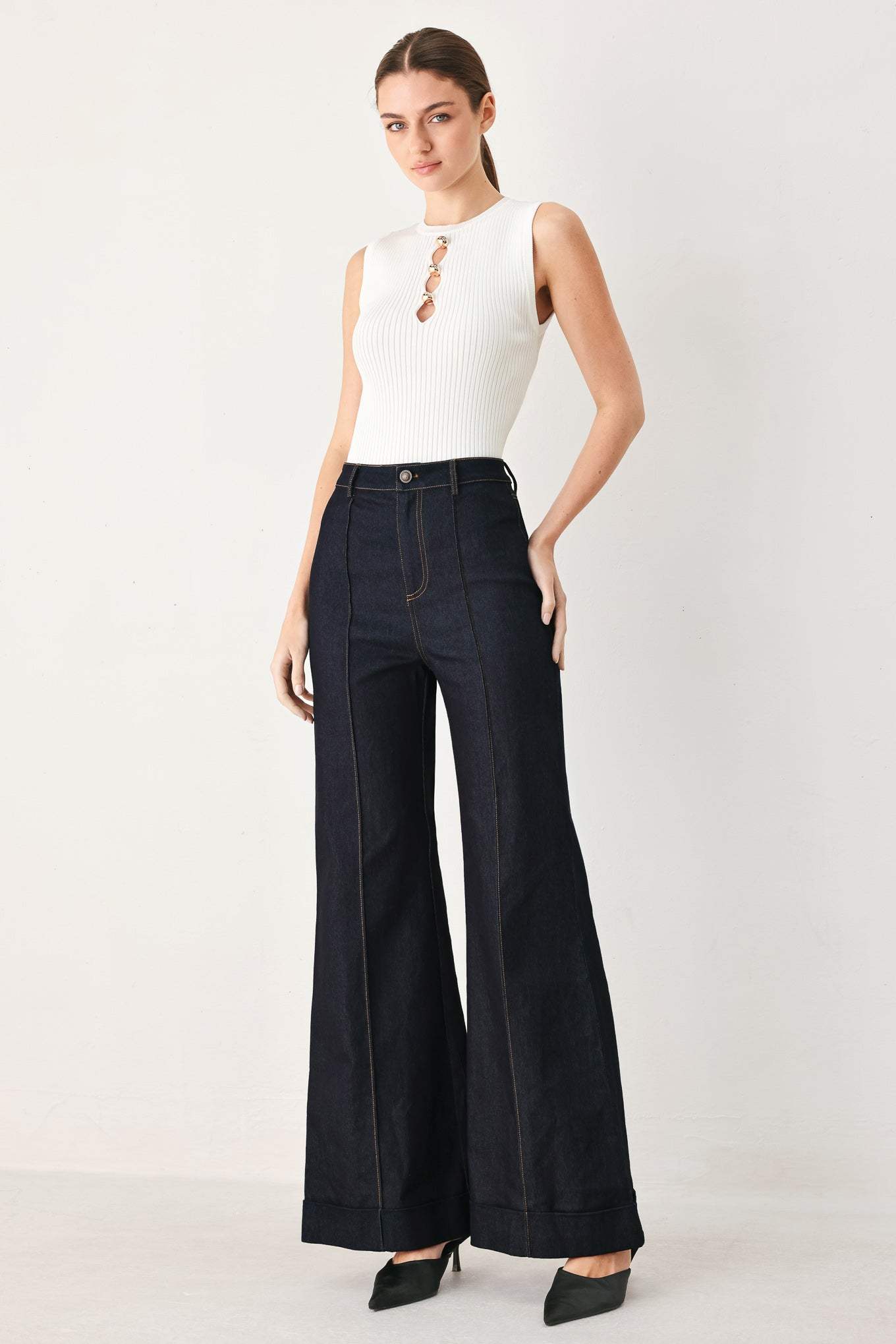 CONTRAST STITCH DENIM PANTS