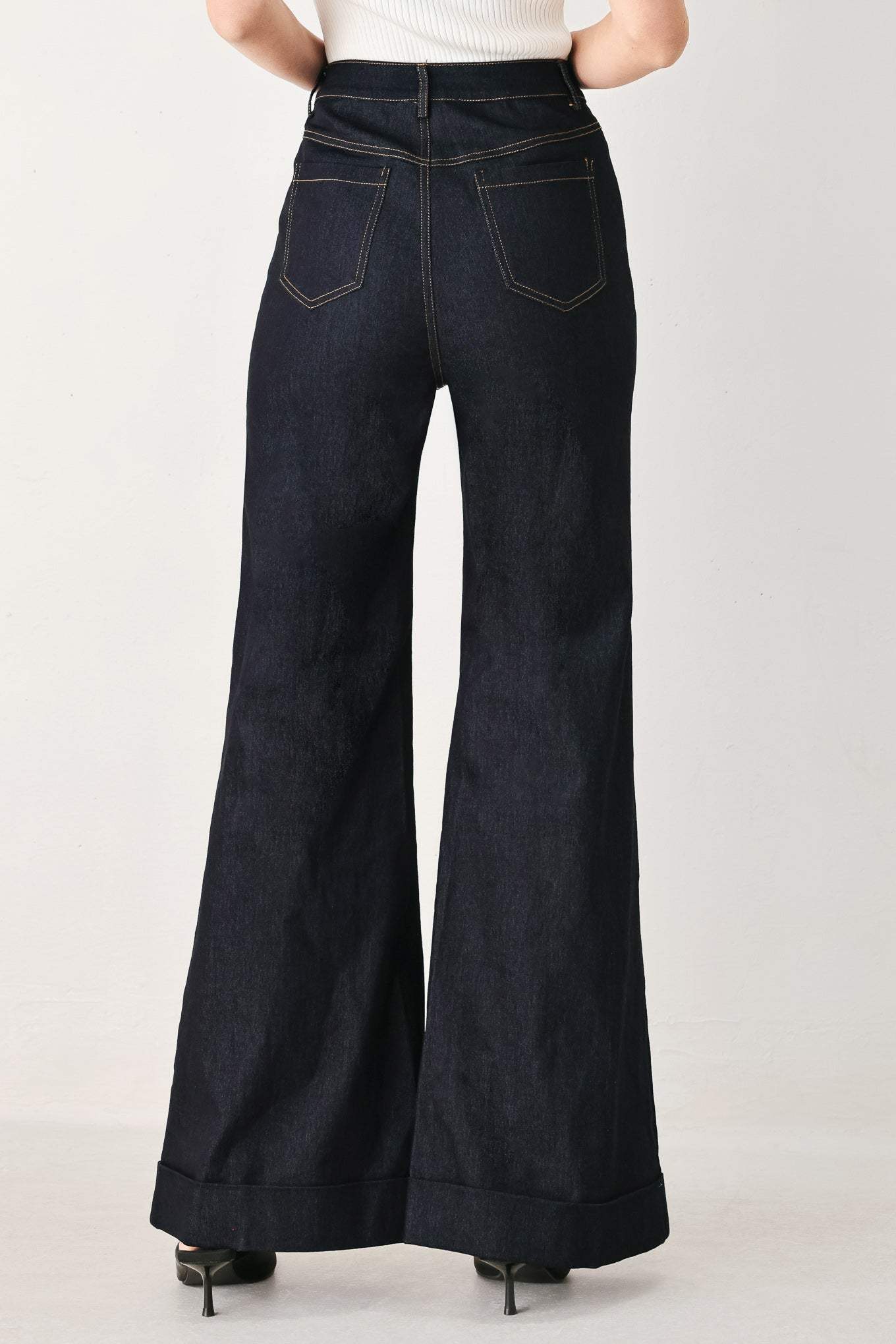 CONTRAST STITCH DENIM PANTS
