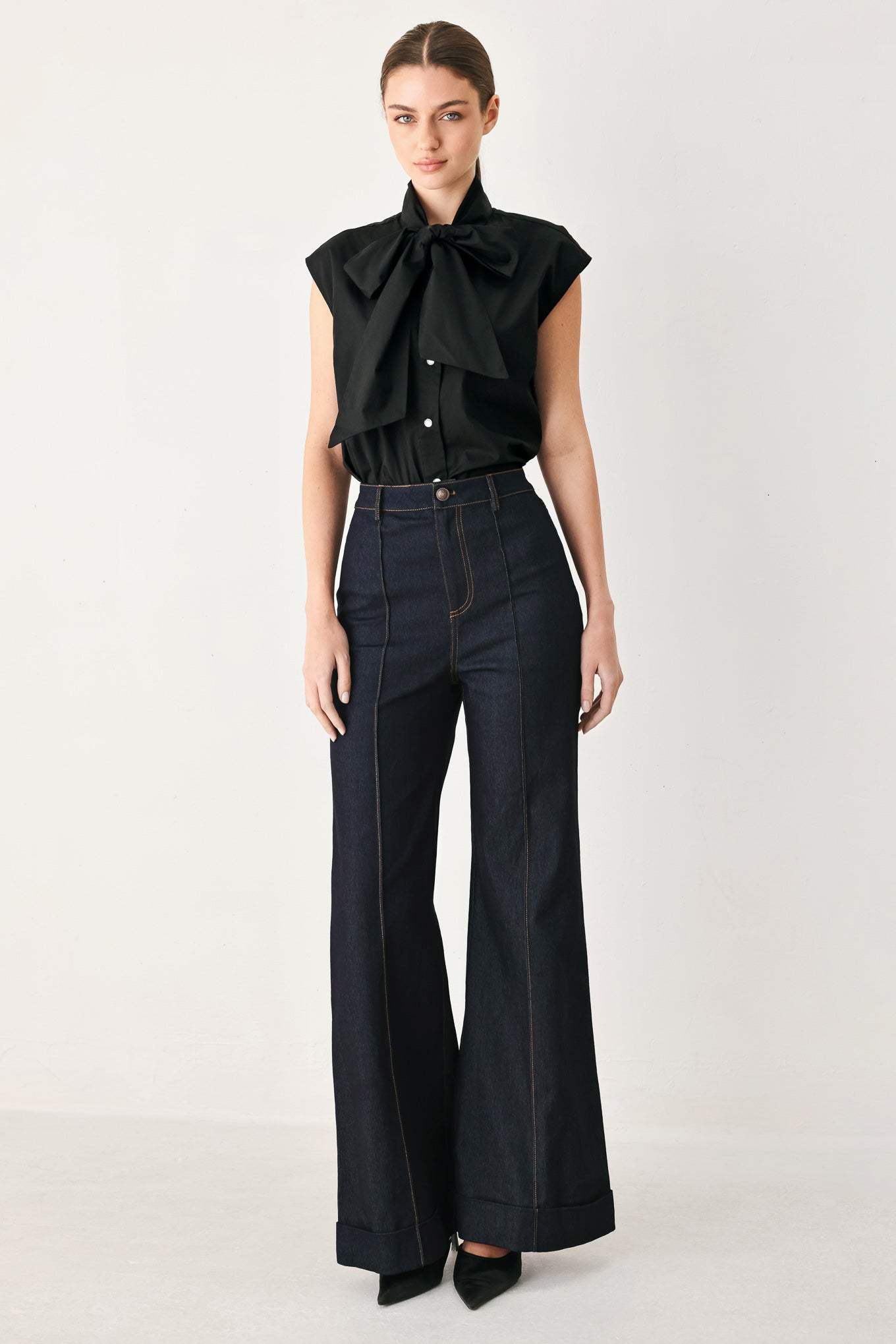 CONTRAST STITCH DENIM PANTS