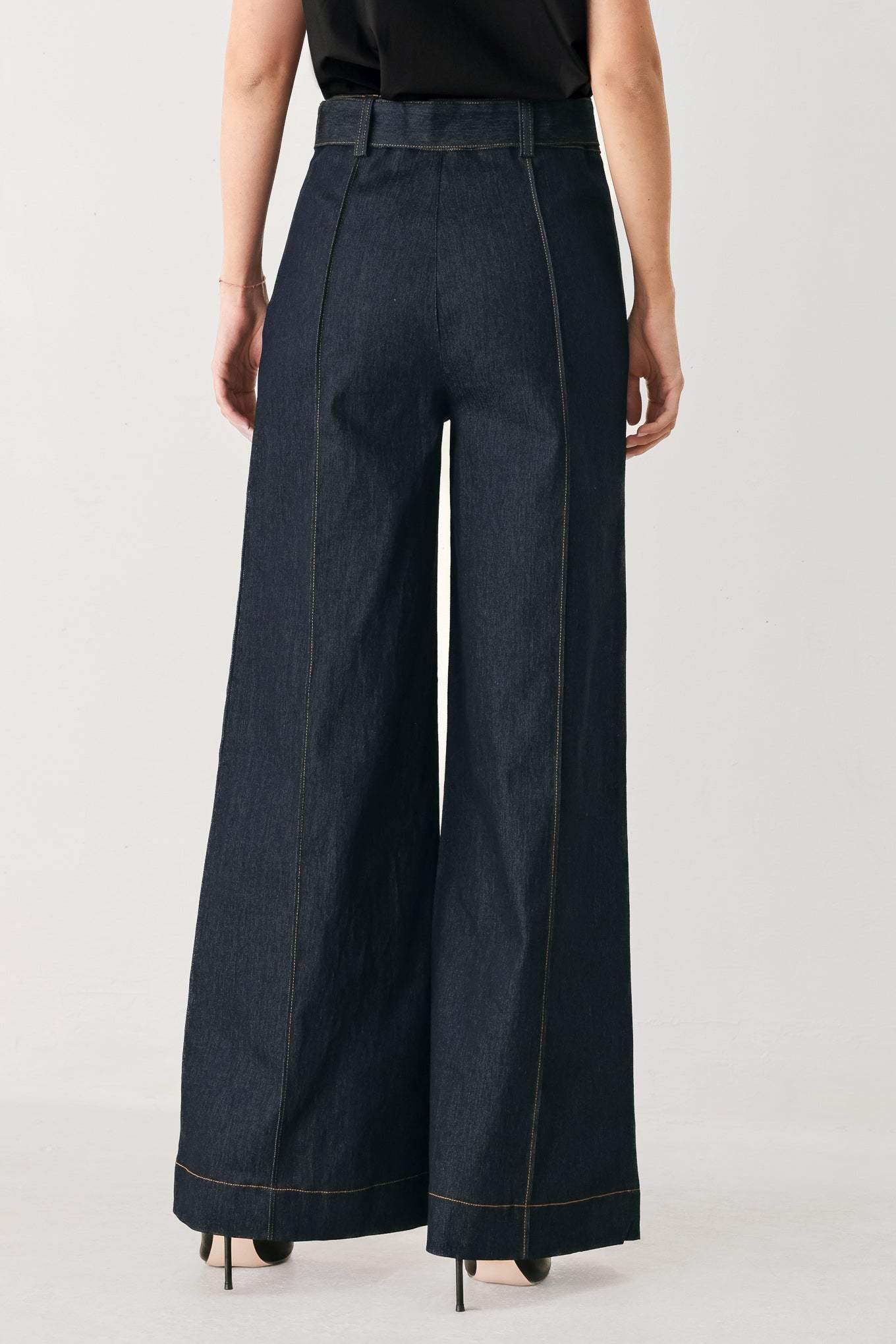 URBAN STITCH DENIM PANTS