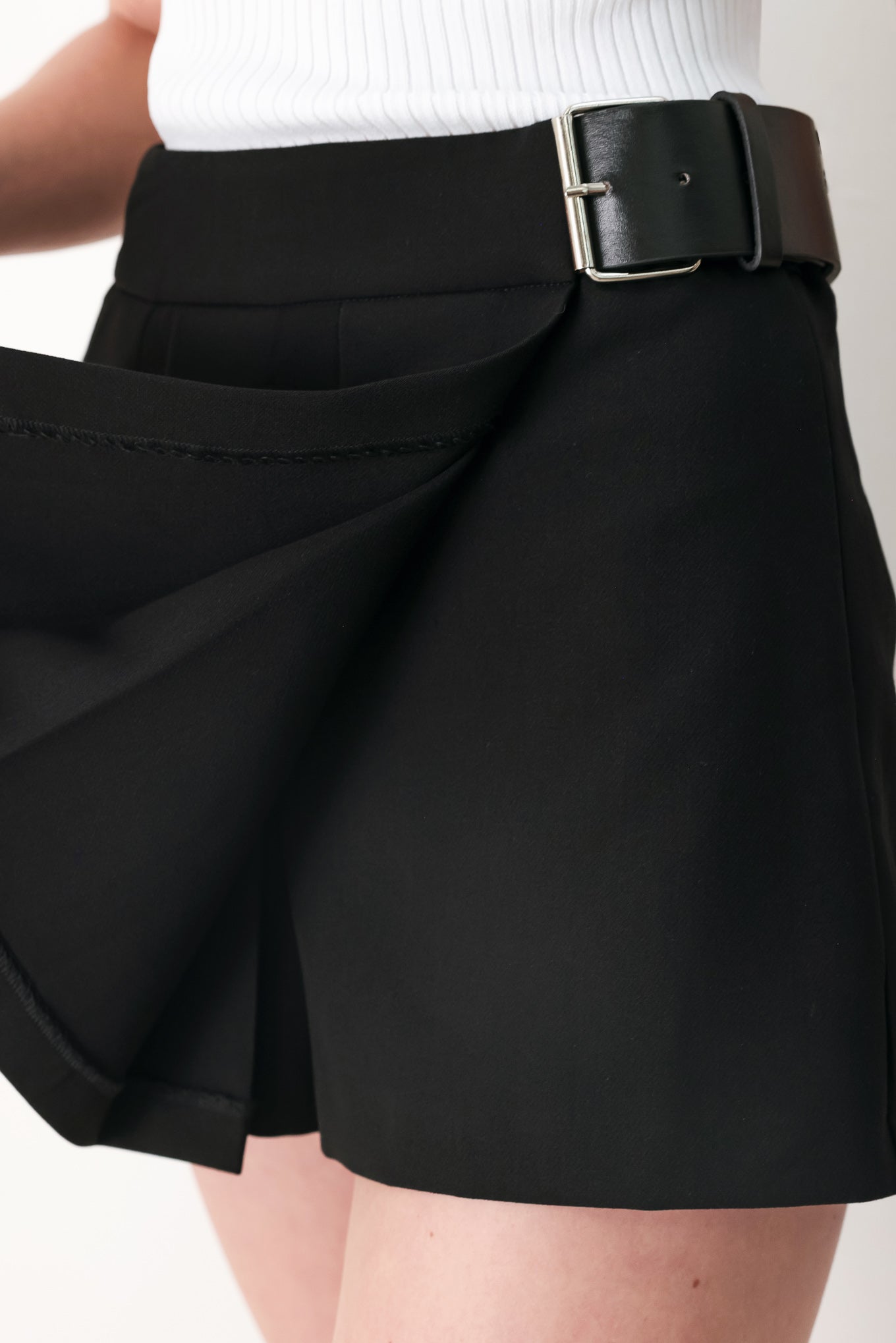 NOIR FLIRT DENIM SKORT - Flying Tomato - Flyclothing LLC
