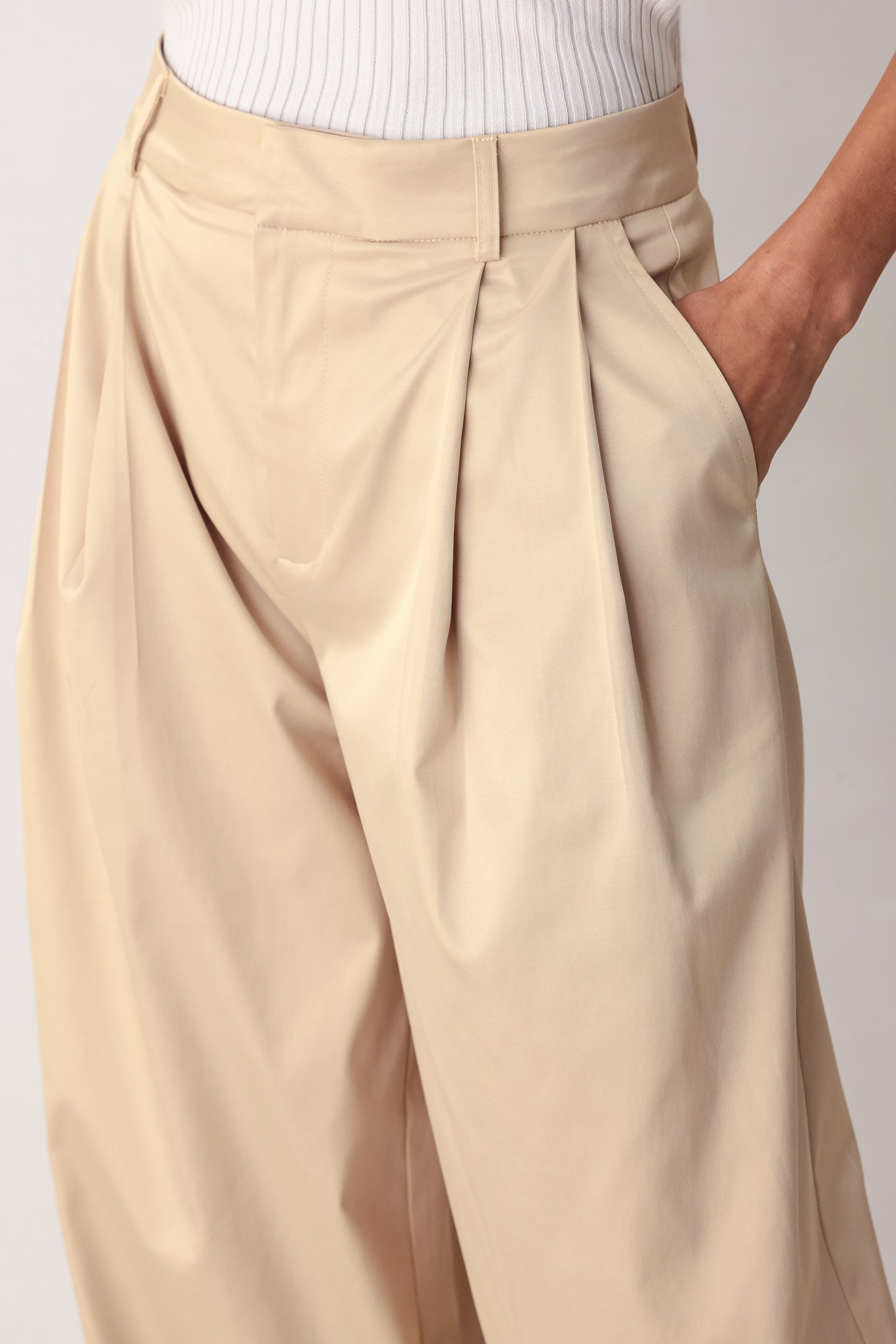 PARCHMENT RELAXED-FIT WOVEN PANTS