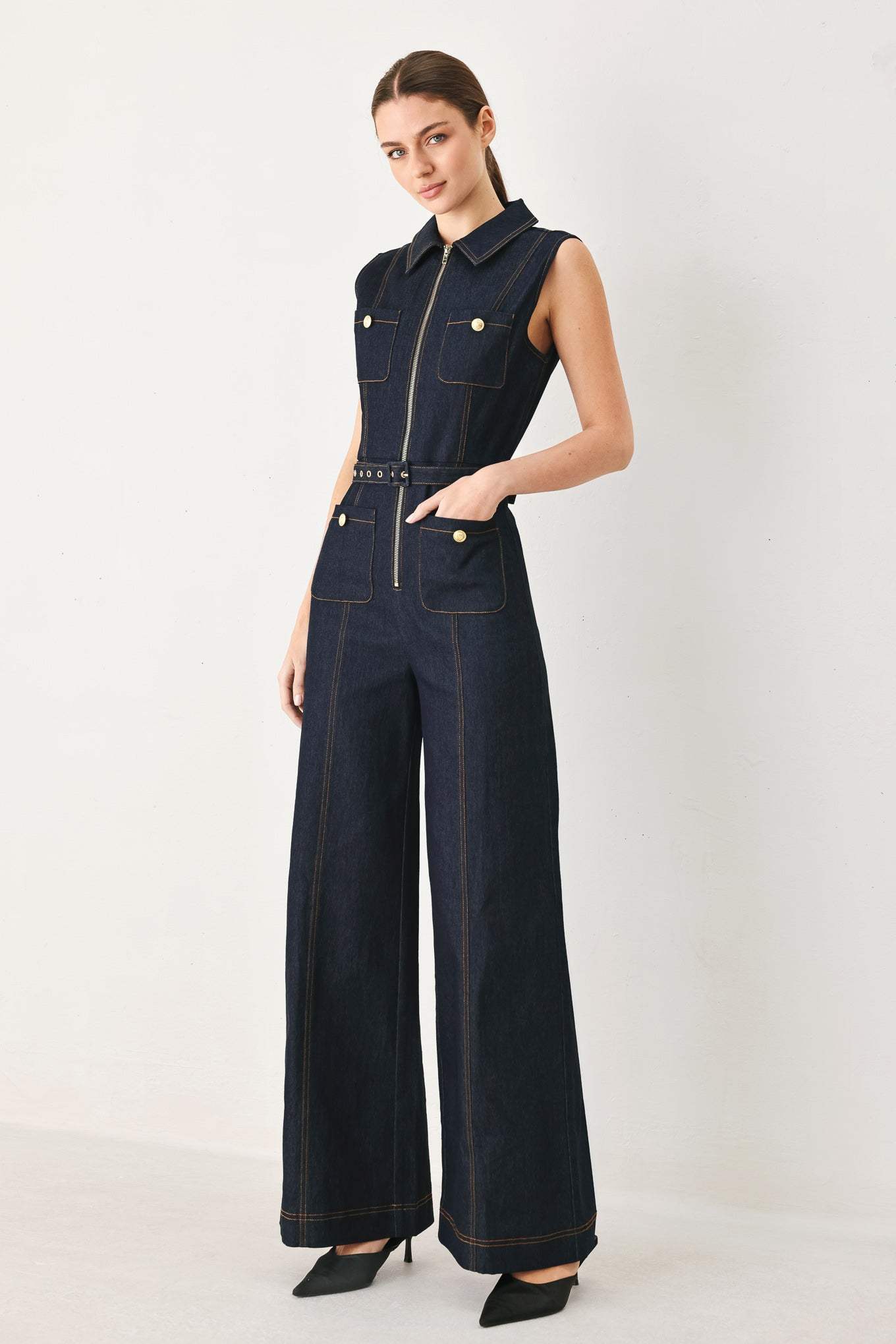 SLEEVELESS WORKWEAR DENIM JUMPSUIT