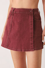 WILD RASPBERRY WOVEN SKORT