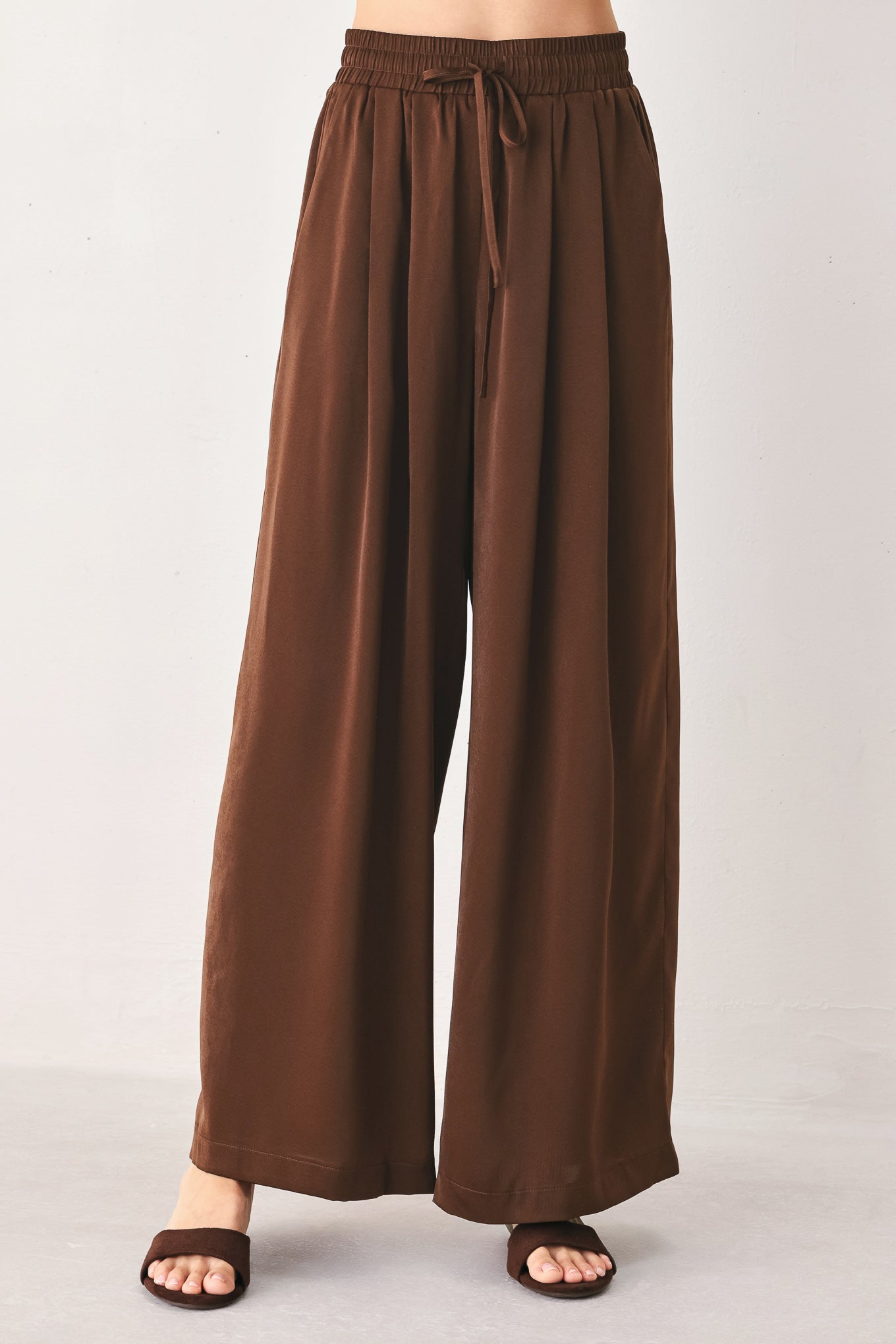 CANYON BROWN ELASTIC WAIST WOVEN PANTS