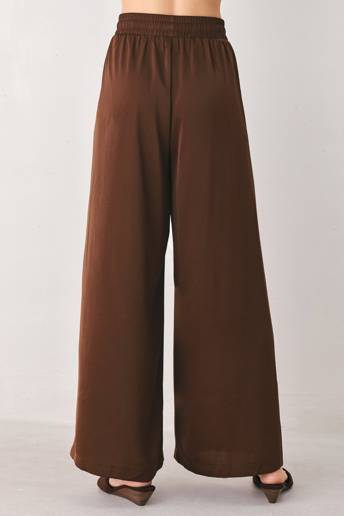 CANYON BROWN ELASTIC WAIST WOVEN PANTS