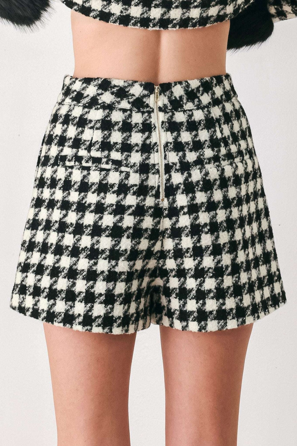 PARIS HOUNDSTOOTH BLACK/WHITE SKORT - Flying Tomato - Flyclothing LLC