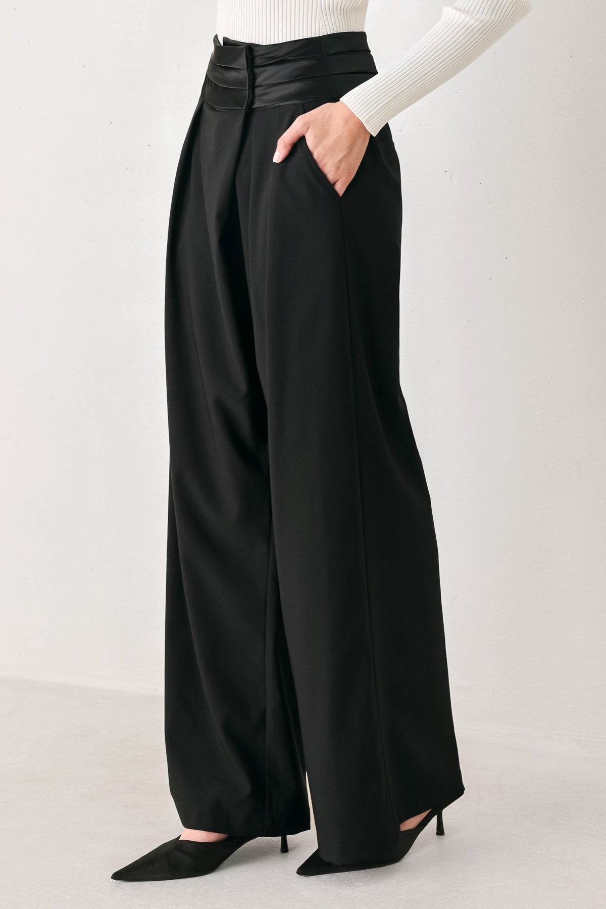 TUX REBEL BLACK HIGH-WAIST BARREL PANTS - Flying Tomato - Flyclothing LLC