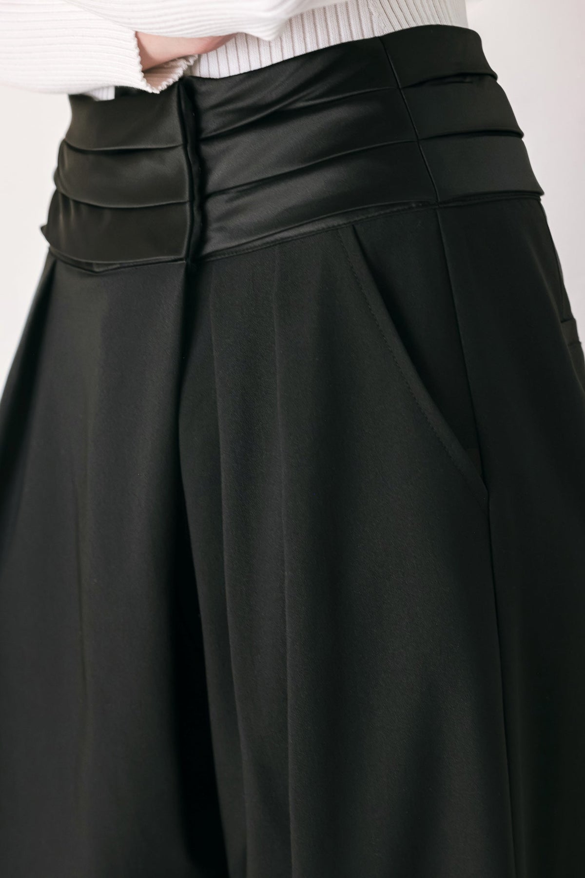 TUX REBEL BLACK HIGH-WAIST BARREL PANTS - Flying Tomato - Flyclothing LLC