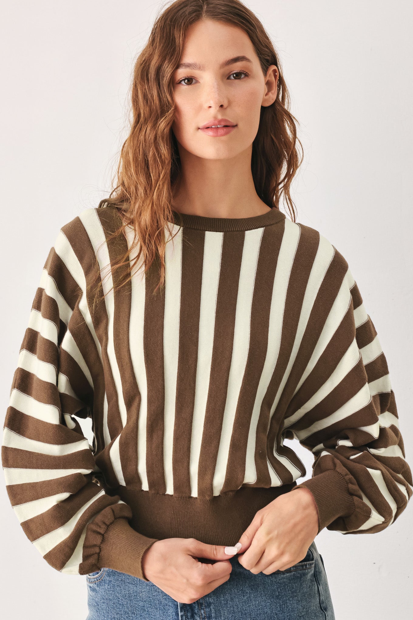 CAPPUCCINO VERTICAL STRIPE KNIT TOP