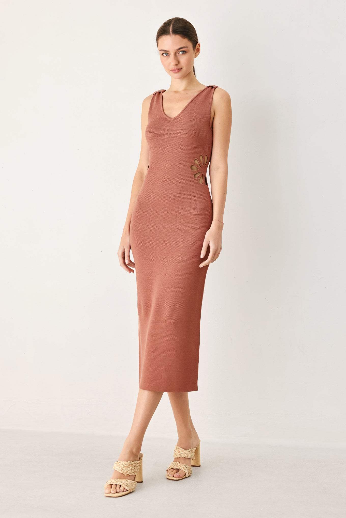 MODERN BLOOM SWEATER MIDI DRESS