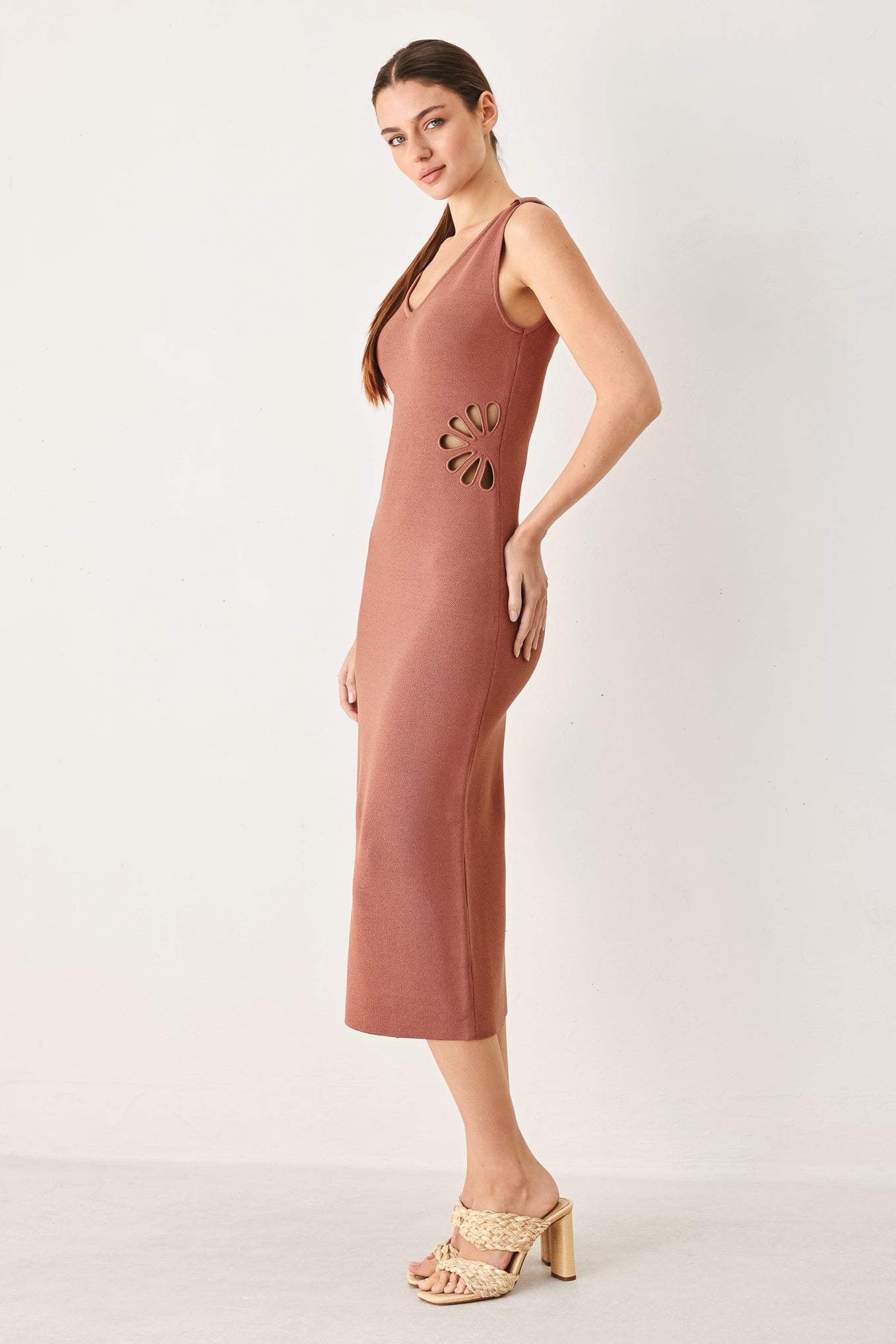 MODERN BLOOM SWEATER MIDI DRESS