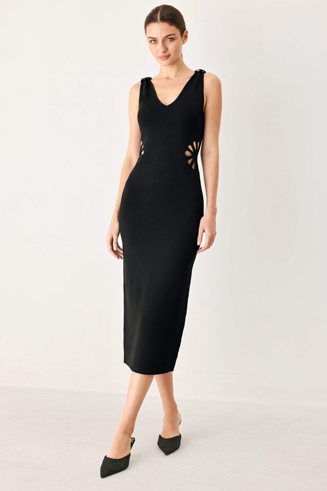 MODERN BLOOM SWEATER MIDI DRESS