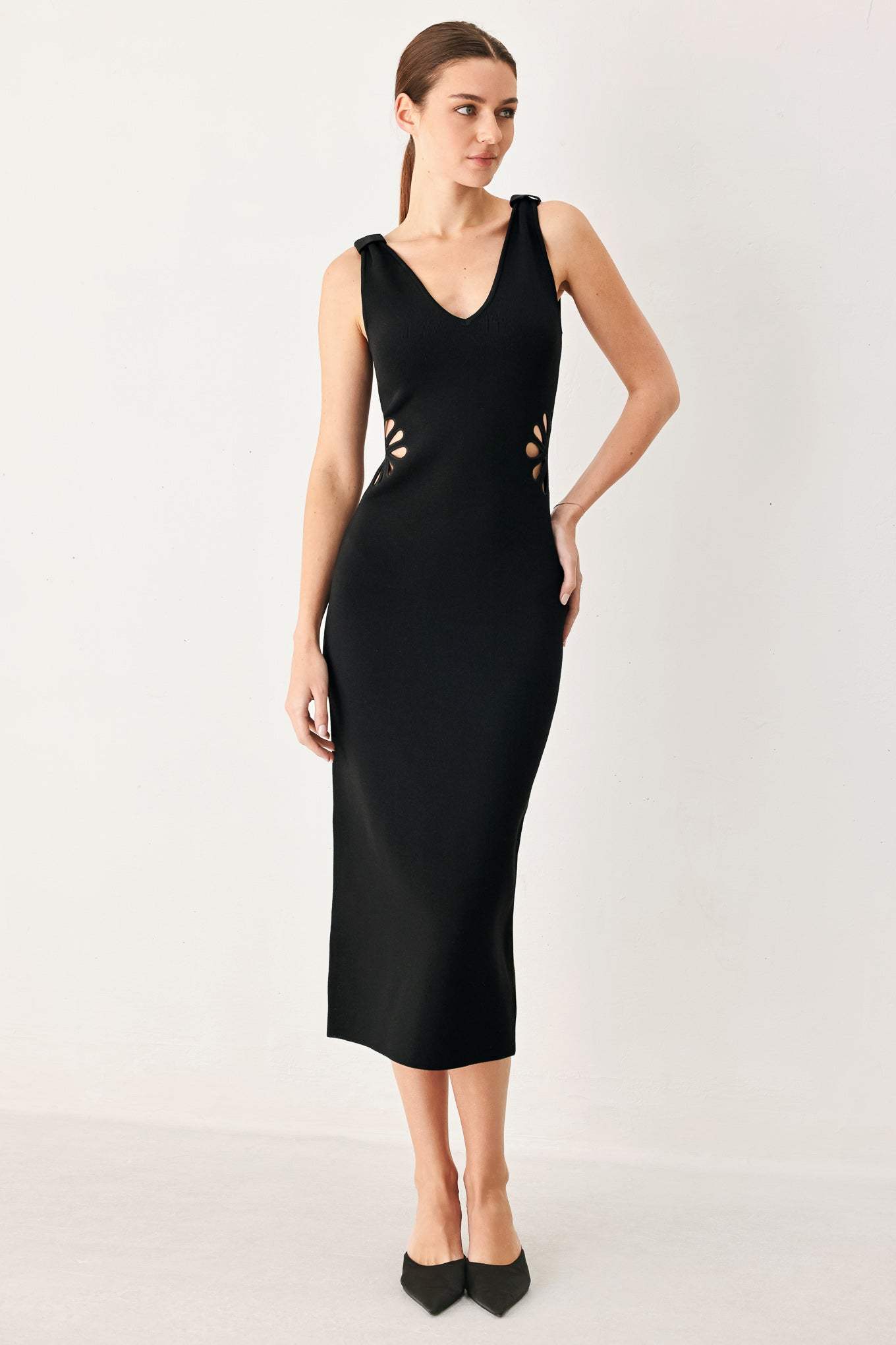 MODERN BLOOM SWEATER MIDI DRESS