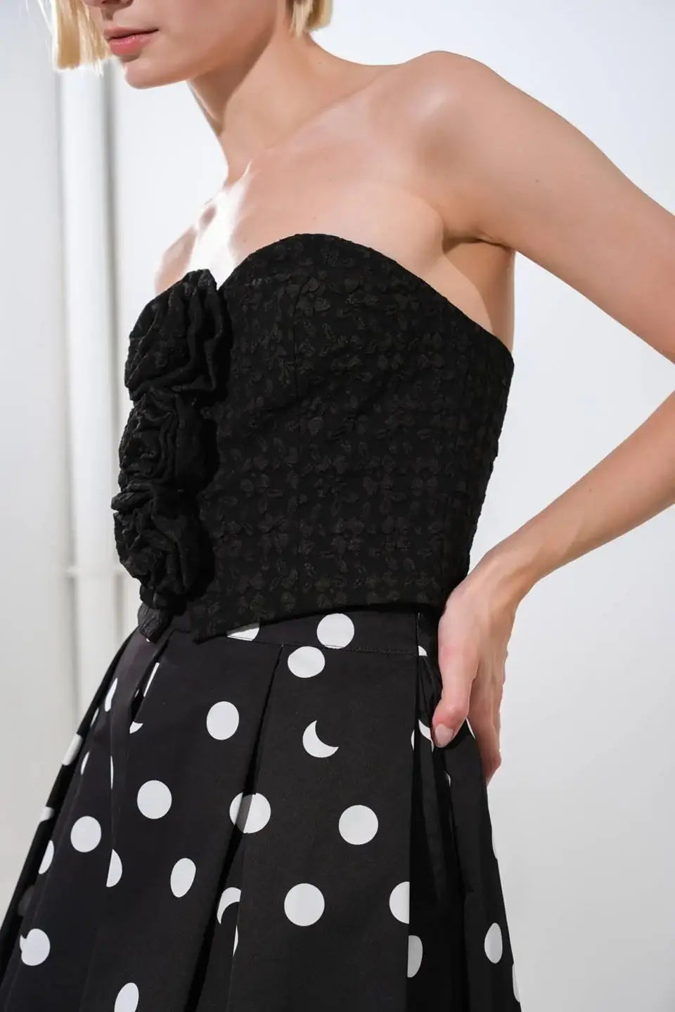 SUMMERY DARLING WOVEN TOP - Flying Tomato - Flyclothing LLC