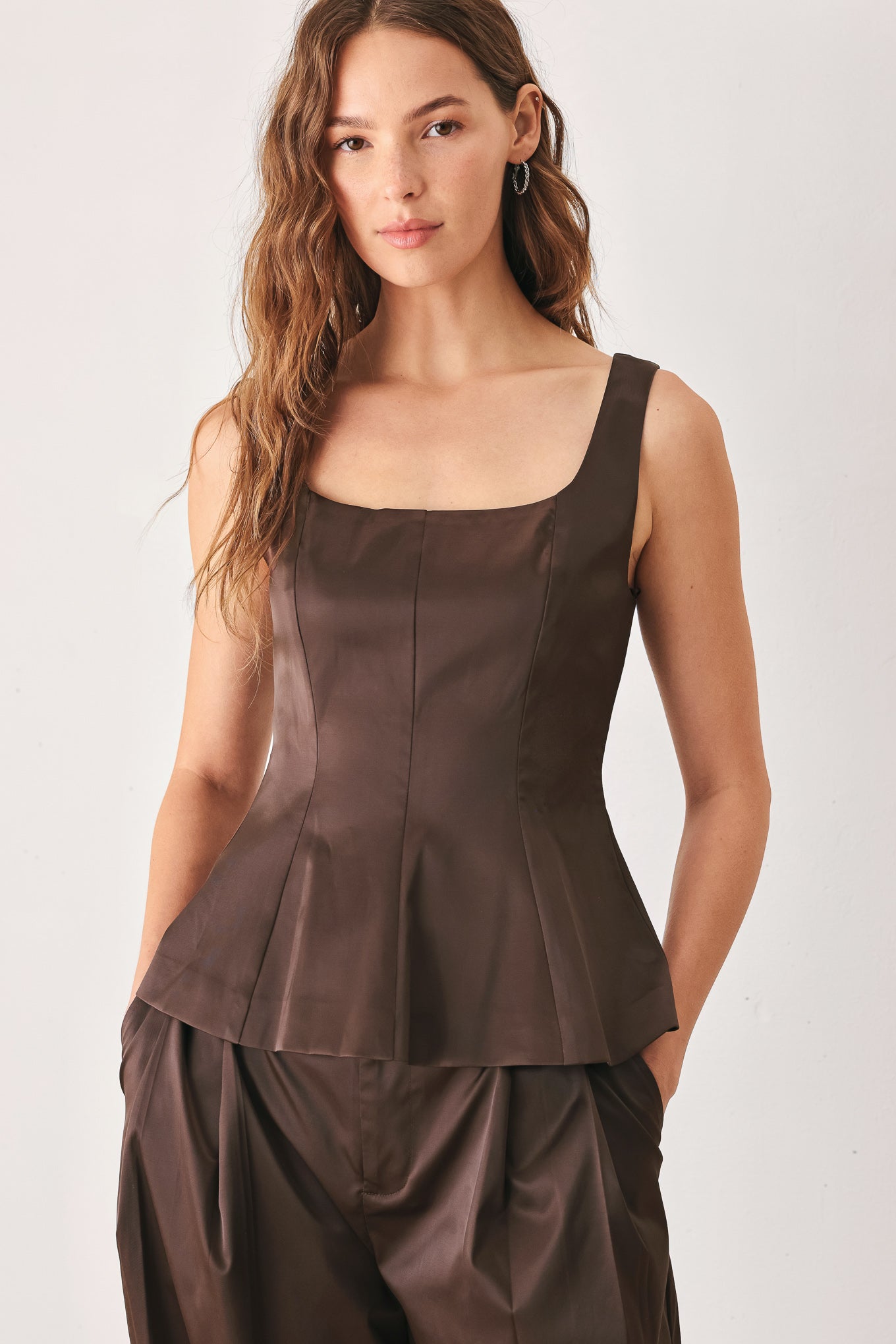 PARCHMENT WOVEN TOP