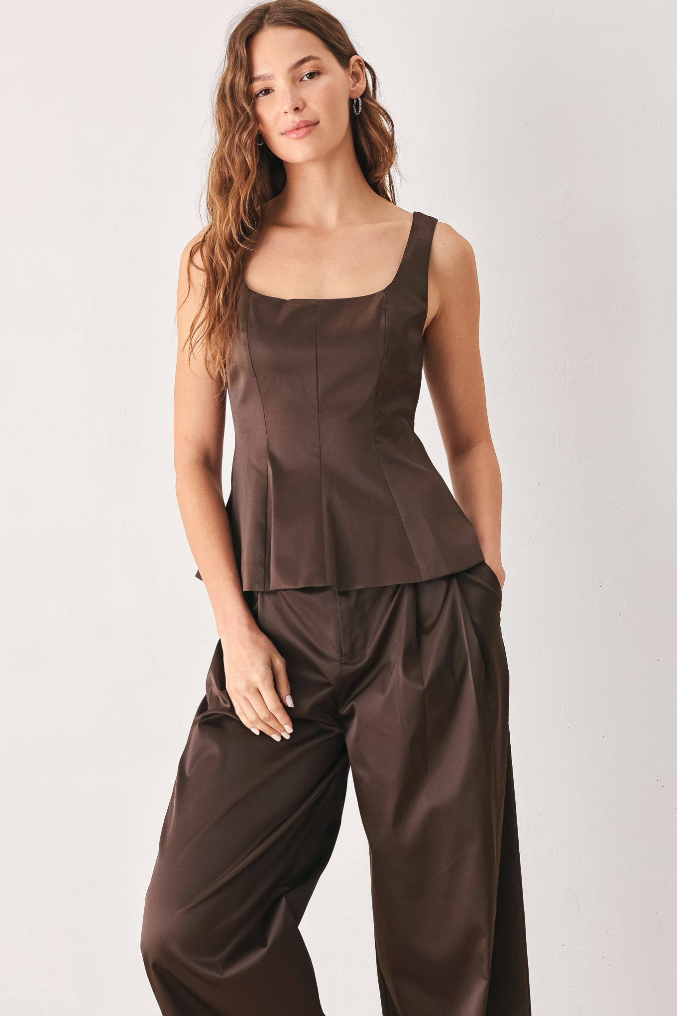 PARCHMENT WOVEN TOP