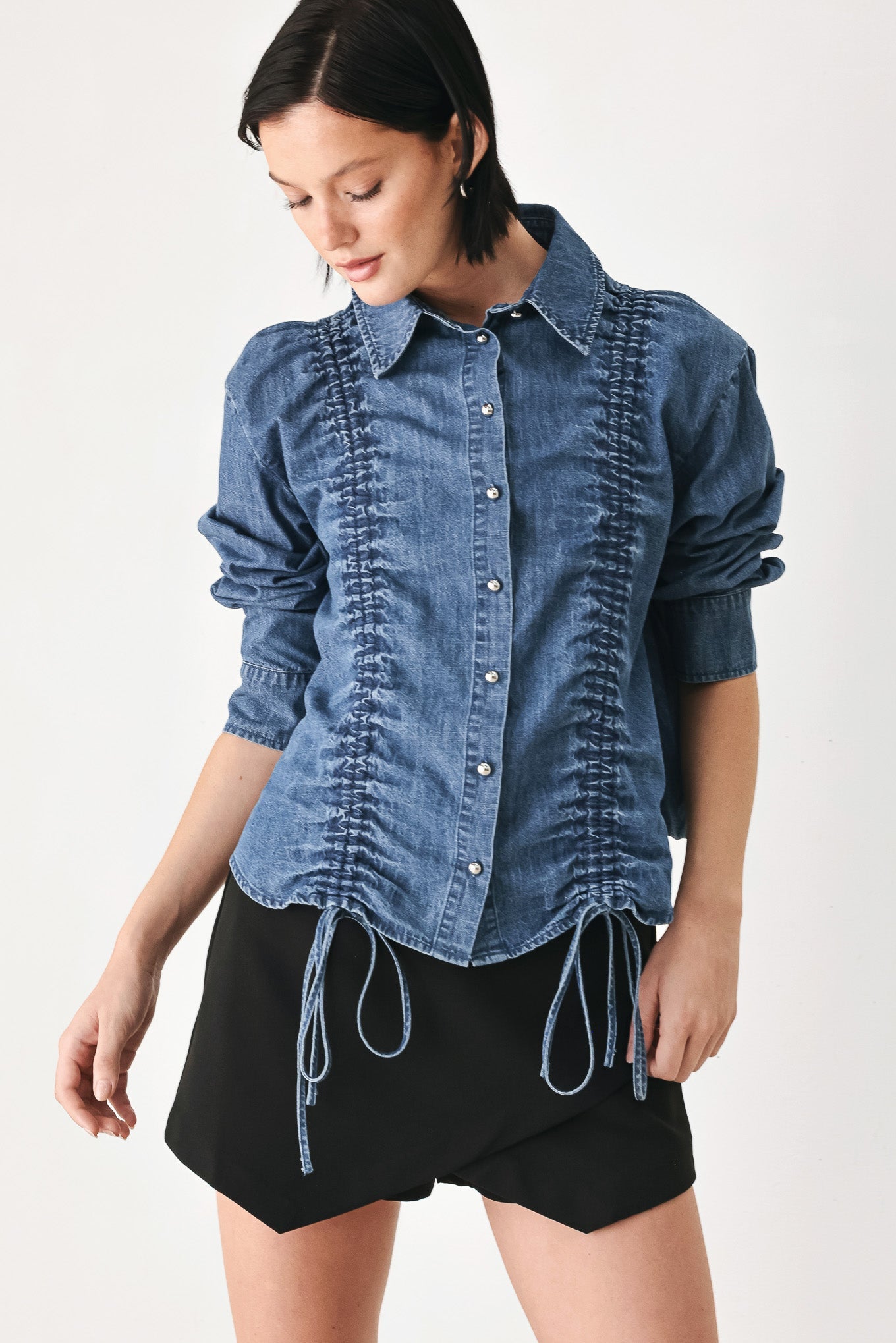 CASUAL ENCOUNTER INDIGO RUCHED DENIM BUTTON-DOWN TOP