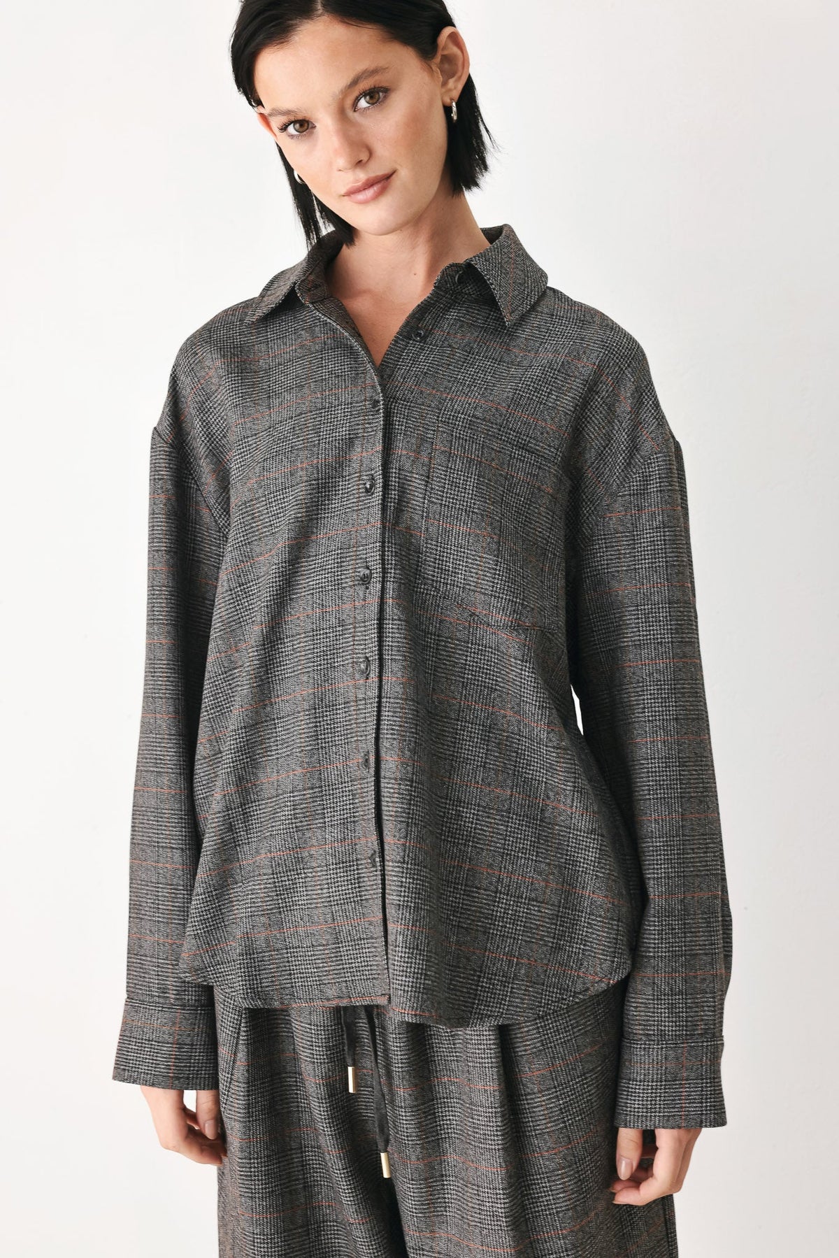 OFF THE CLOCK PLAID BUTTON DOWN TOP - Flying Tomato - Flyclothing LLC