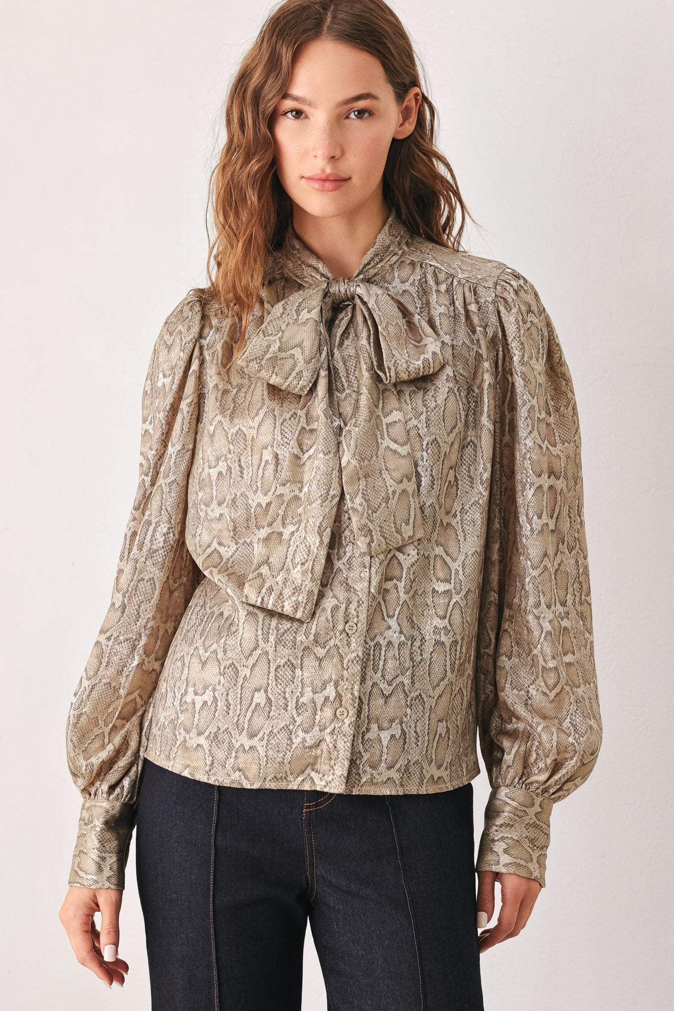 SERPENTINE TAUPE SNAKESKIN WOVEN TOP