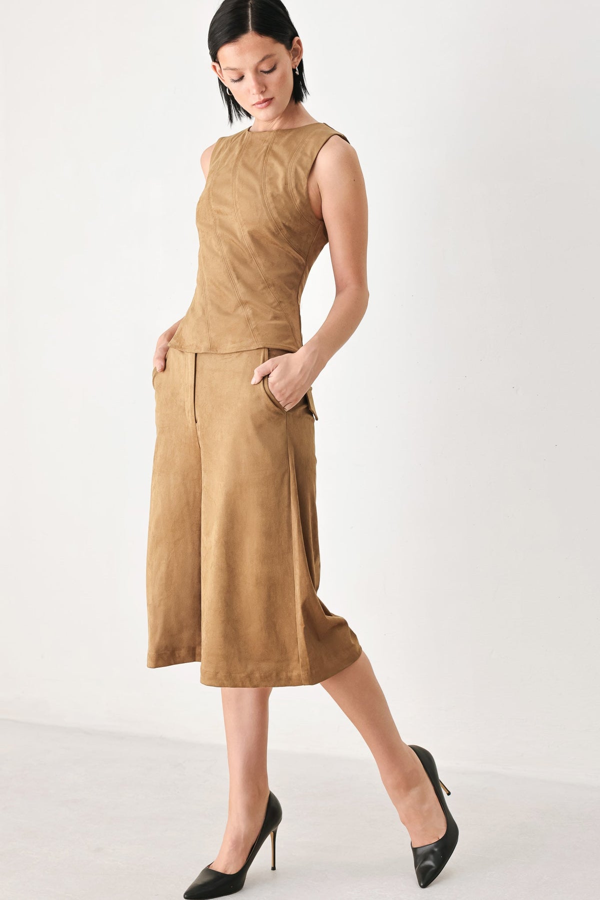 DESERT MOD CAMEL FAUX SUEDE SLEEVELESS TOP - Flying Tomato - Flyclothing LLC