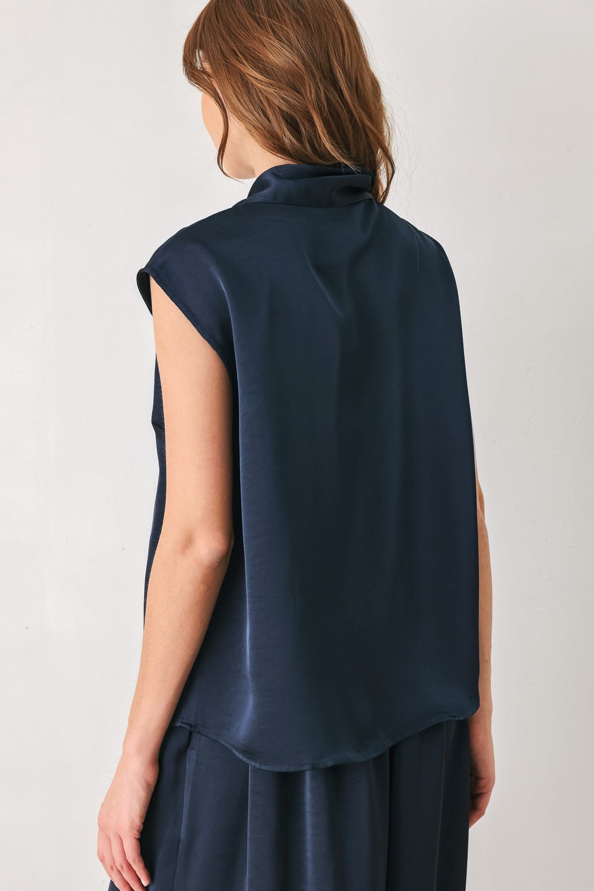 NAVY KNOT NAVY TIE-FRONT SLEEVELESS TOP - Flying Tomato - Flyclothing LLC