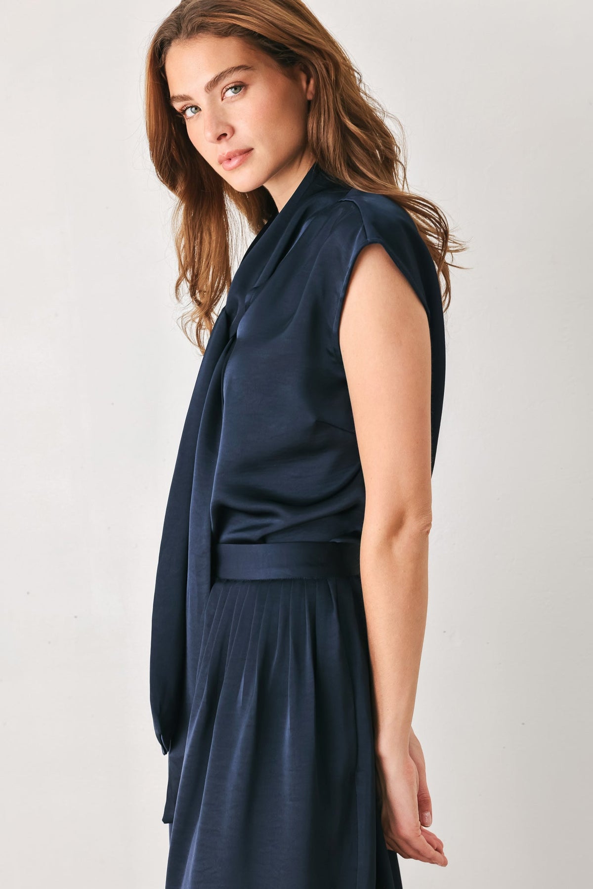 NAVY KNOT NAVY TIE-FRONT SLEEVELESS TOP - Flying Tomato - Flyclothing LLC