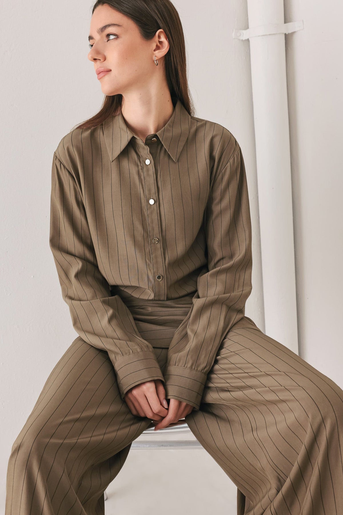STRIPED DRAMA BROWN& BLACK BUTTON-DOWN TOP - Flying Tomato - Flyclothing LLC