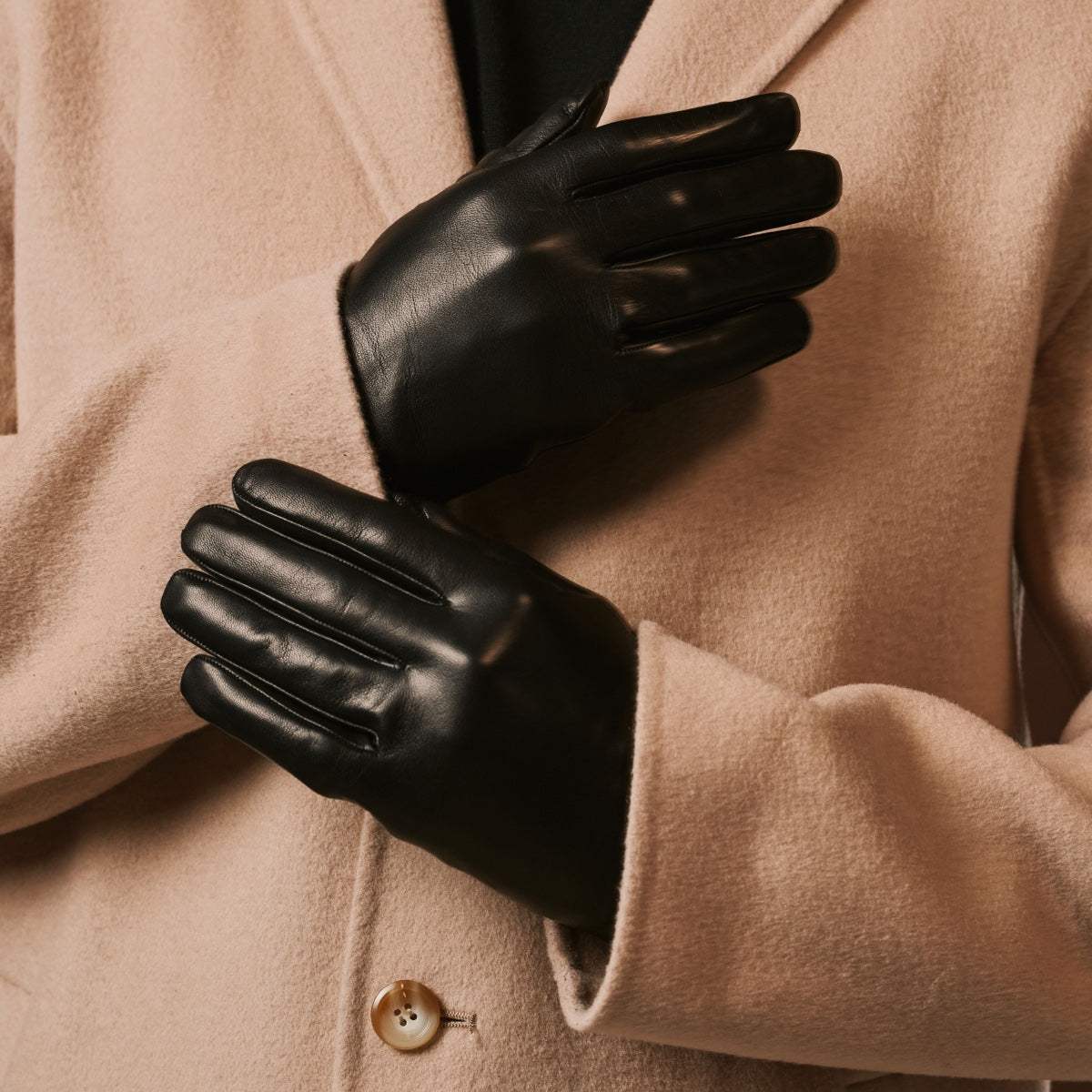 Fabio (black) - Men's classic Italian lambskin leather gloves with pure silk lining - Leather Gloves Online - Flyclothing LLC