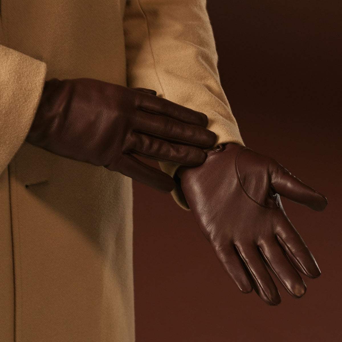 Fabio (brown) - Men's classic Italian lambskin leather gloves with pure silk lining - Leather Gloves Online - Flyclothing LLC