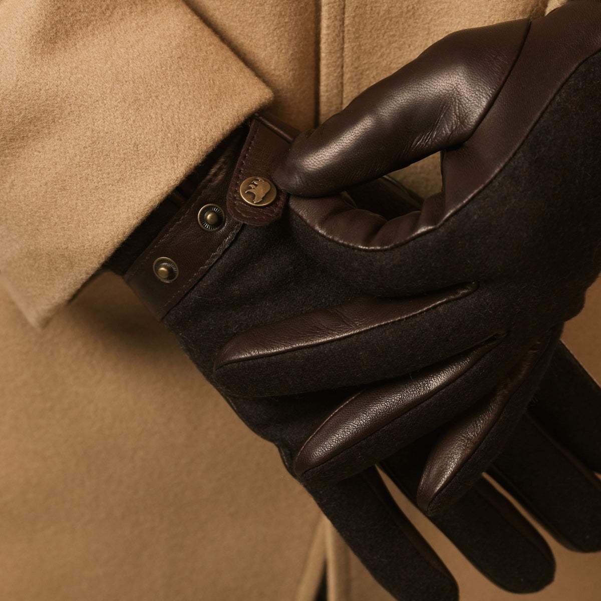 Fabrizio (dark brown) - Italian tweed men’s gloves with touchscreen capability and adjustable snap button