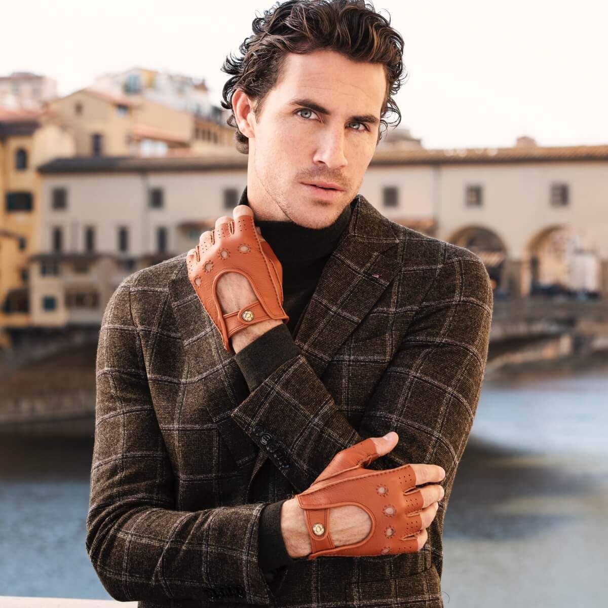 Vincenzo (brown) - Fingerless Italian driving gloves made of American deerskin leather