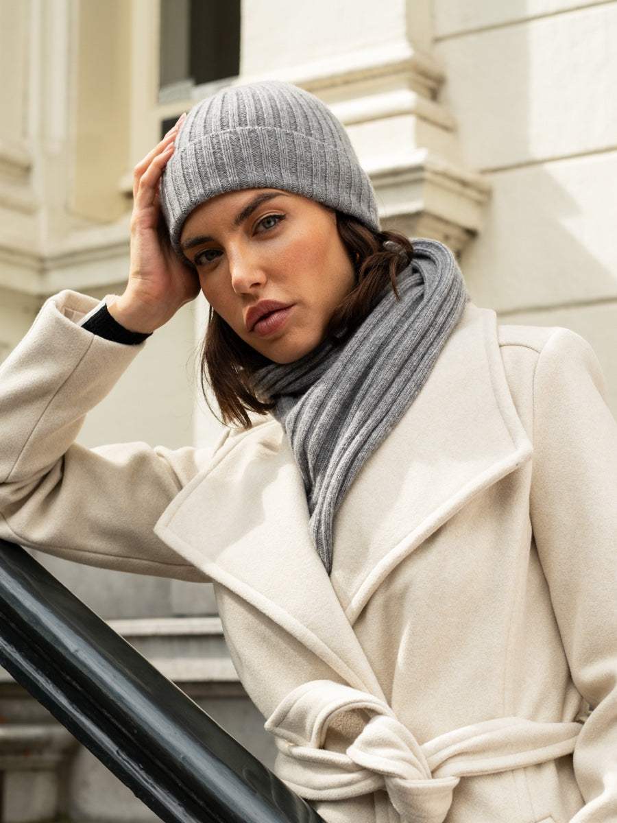 Napoli (light grey) - Italian 100% cashmere ribbed scarf (unisex)